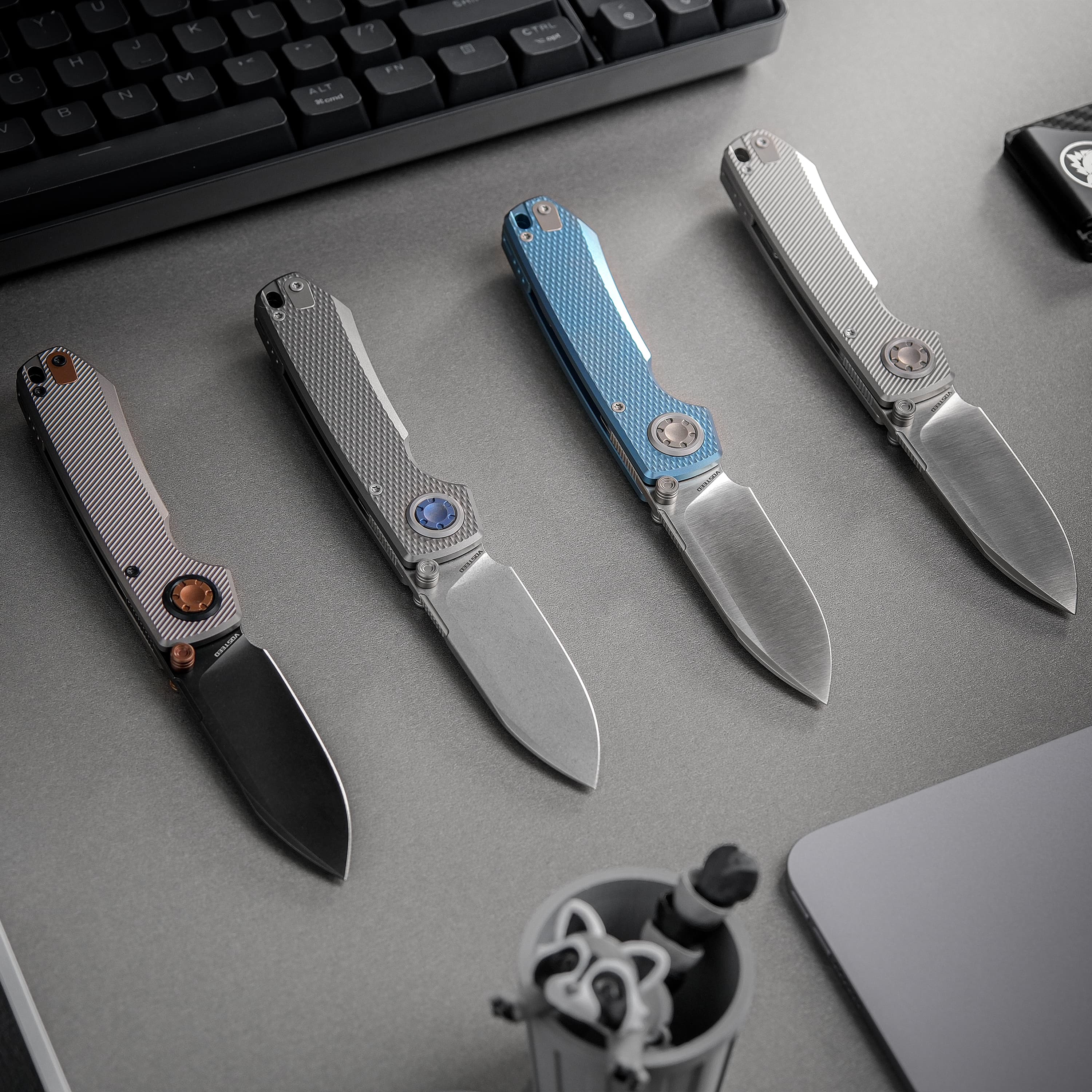 Raccoon® V -Vanchor Lock® (3.22" M390 Blade & Titanium Handle) - A4002
