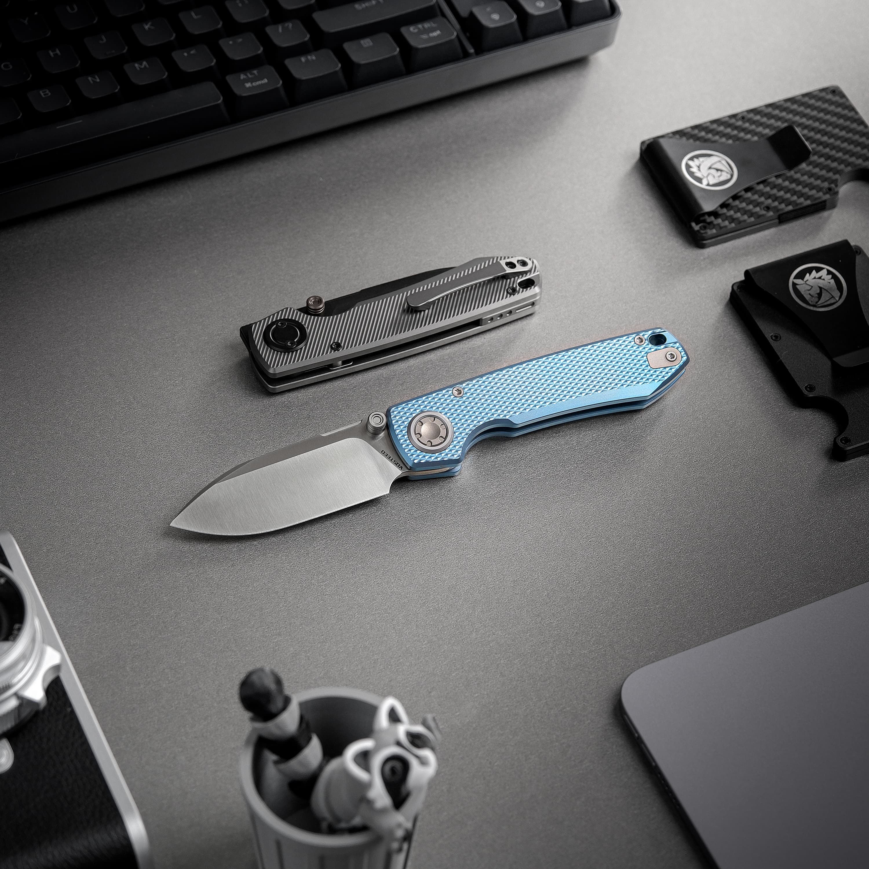 Raccoon® V -Vanchor Lock® (3.22" M390 Blade & Titanium Handle) - A4002