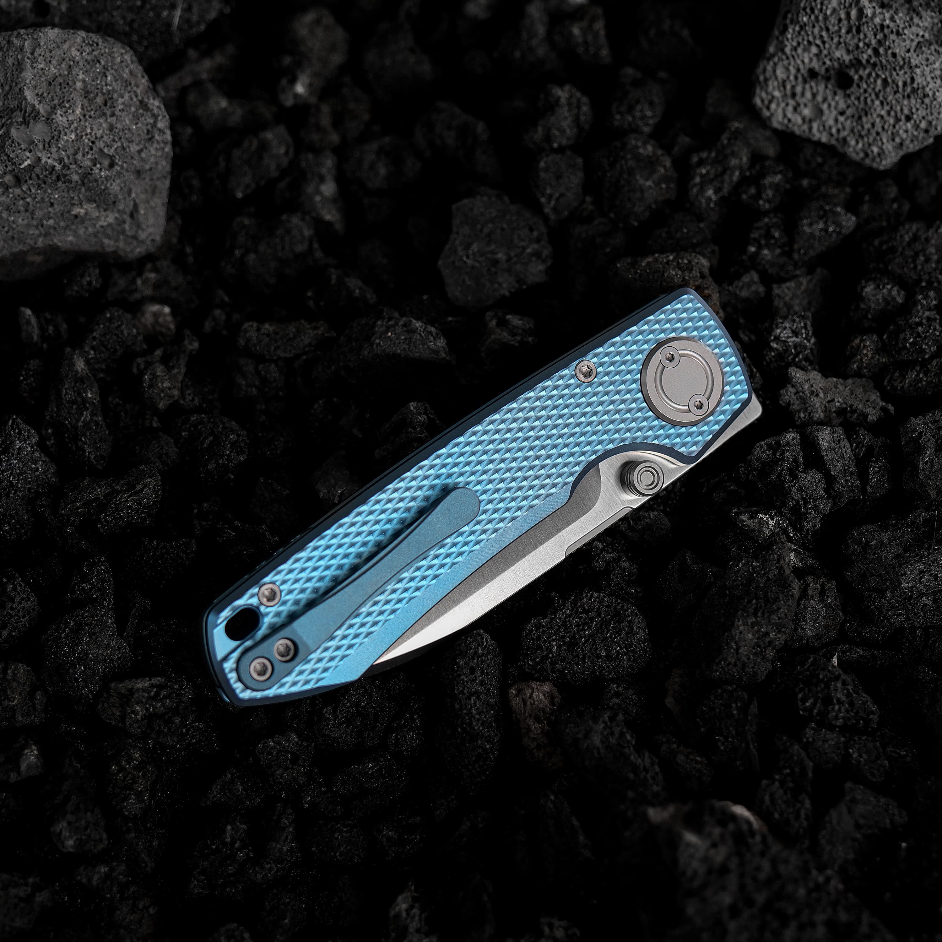 Raccoon® V -Vanchor Lock® (3.22" M390 Blade & Titanium Handle) - A4002