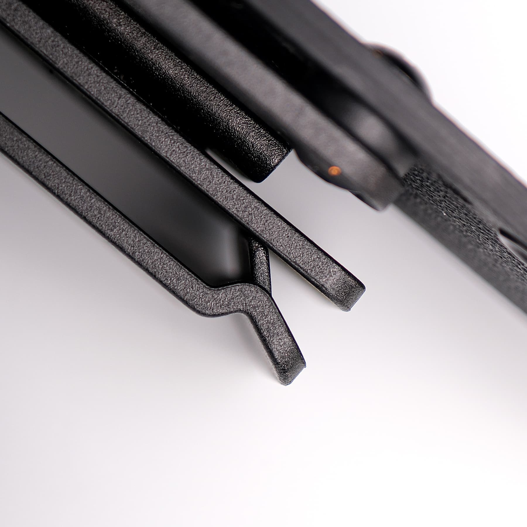 Secured Omni Adjustable Rotation Clip - X0159