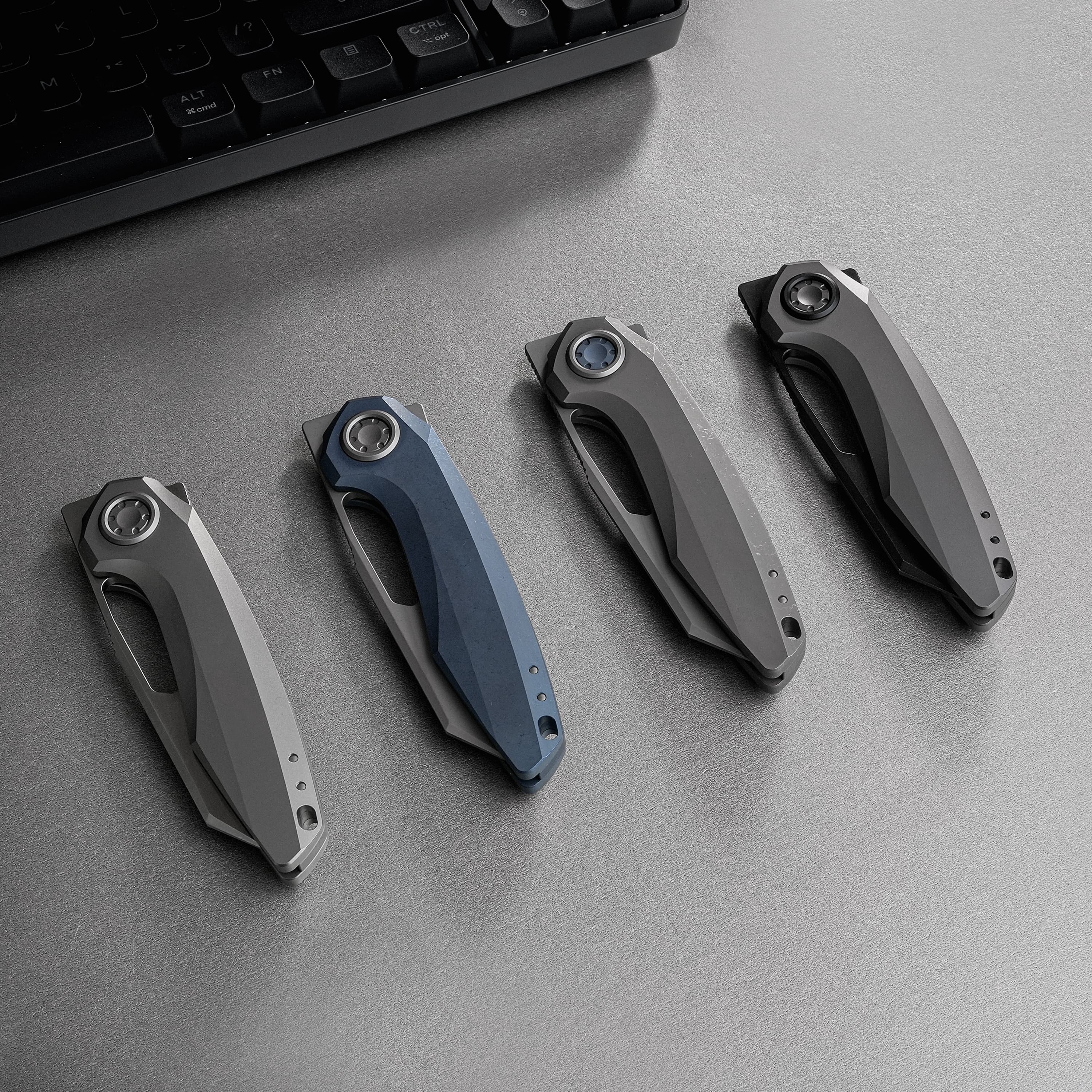 Thunderbeast -Vanchor Lock® (3.49" M390 Blade & Titanium Handle) - A4302