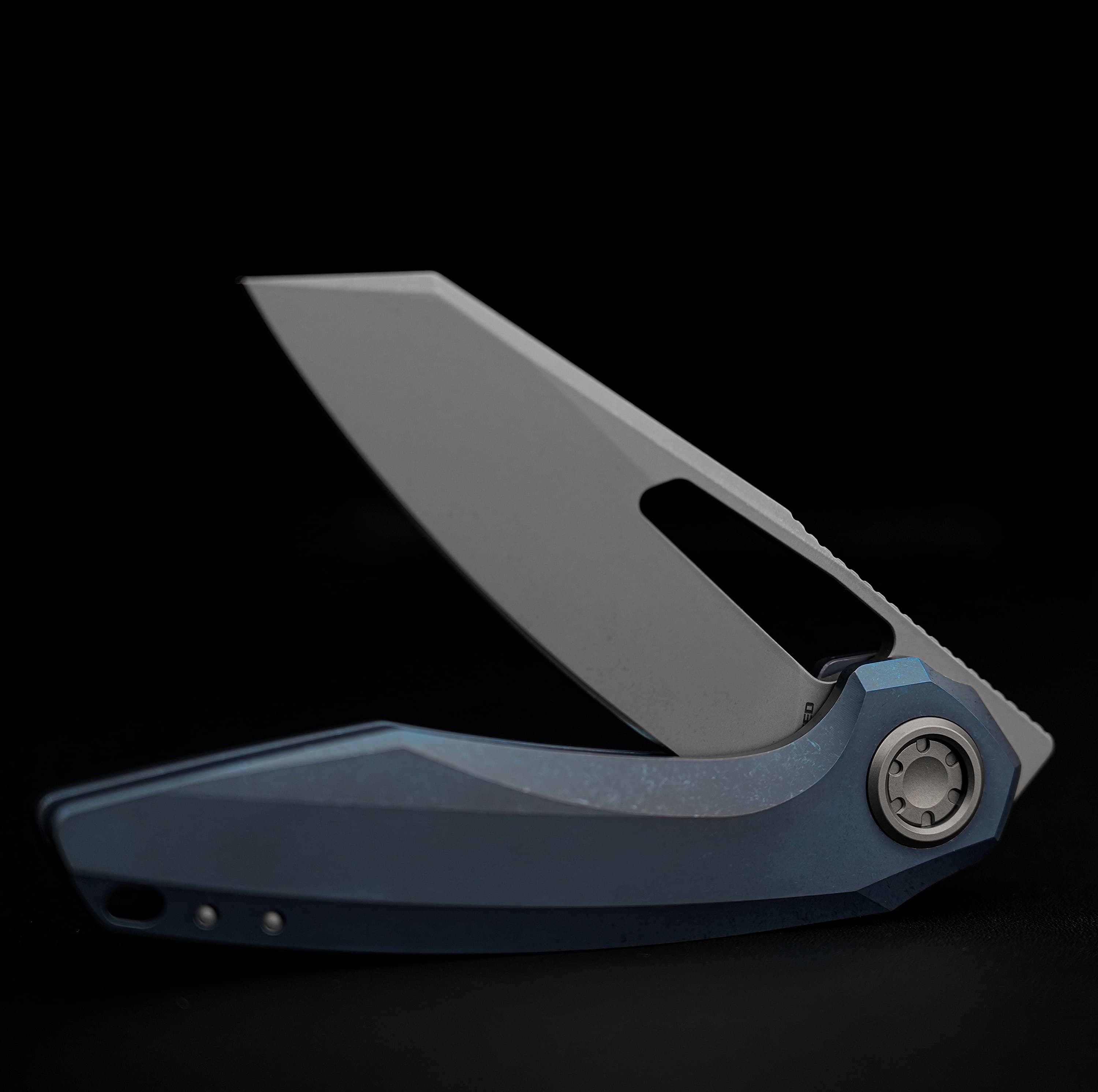 Thunderbeast -Vanchor Lock® (3.49" M390 Blade & Titanium Handle) - A4303