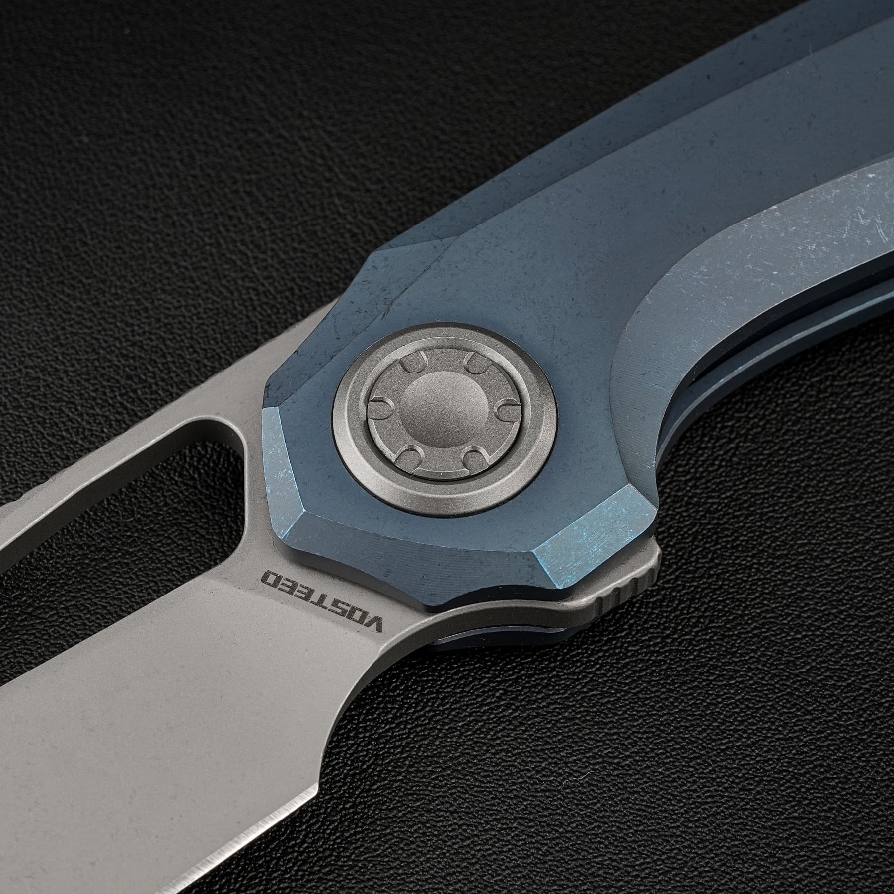 Thunderbeast -Vanchor Lock® (3.49" M390 Blade & Titanium Handle) - A4303