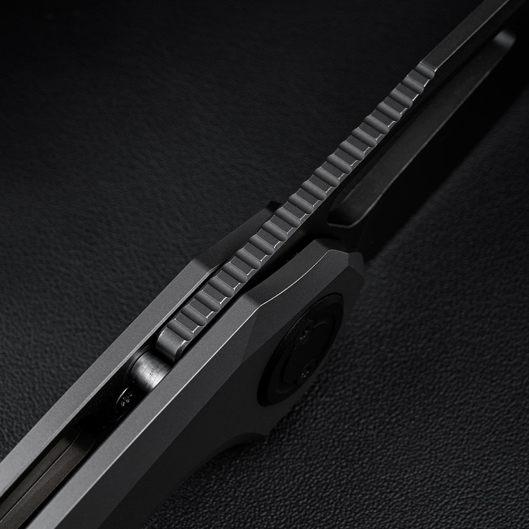 Thunderbeast -Vanchor Lock® (3.49" M390 Blade & Titanium Handle) - A4304