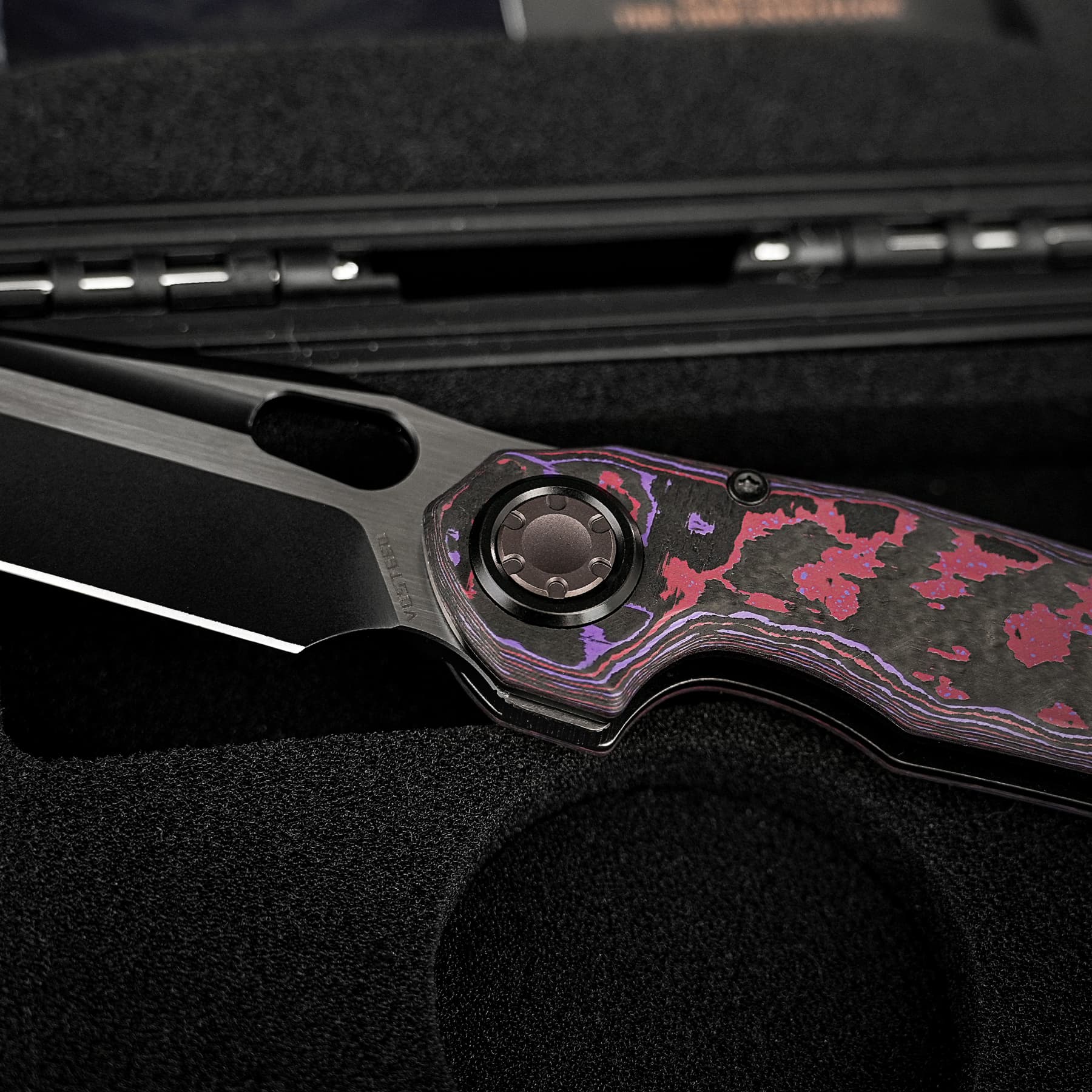 Coming Soon - Thunderbird V- Vanchor Lock® (3.46" M390 Blade & FatCarbon Handle) - A0319