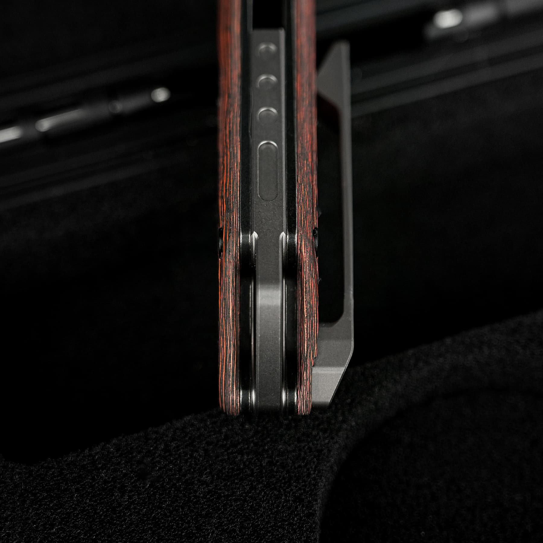 Coming Soon - Thunderbird V- Vanchor Lock® (3.46" M390 Blade & FatCarbon Handle) - A0320
