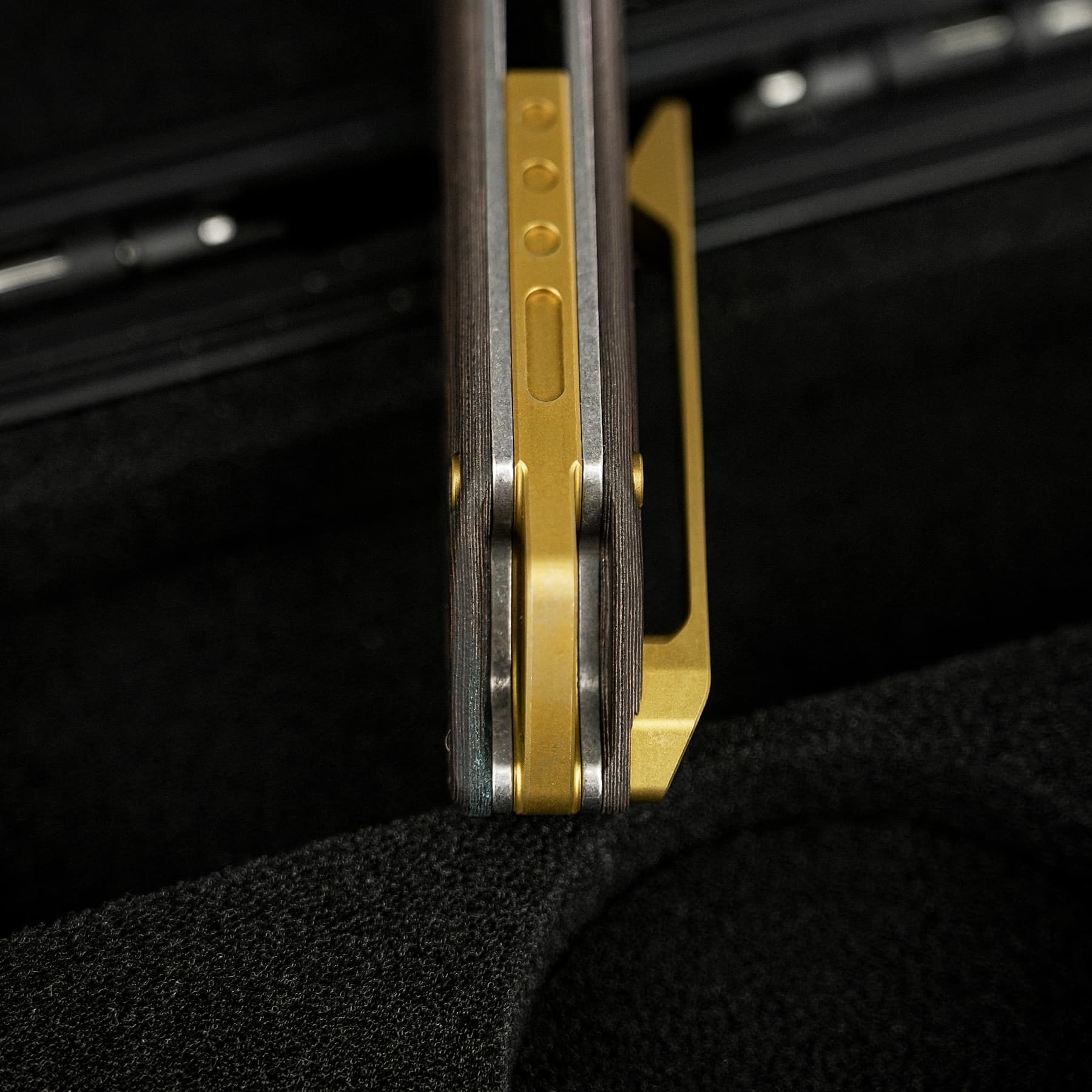 Coming Soon - Thunderbird V- Vanchor Lock® (3.46" M390 Blade & FatCarbon Handle) - A0321