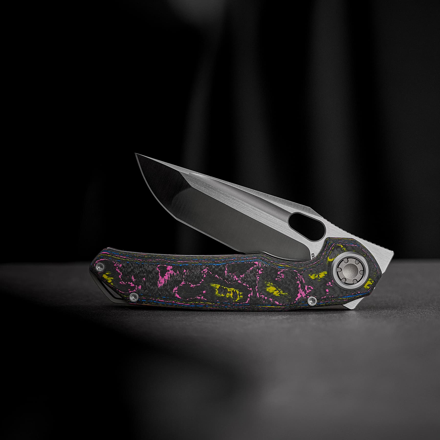 Coming Soon - Thunderbird V- Vanchor Lock® (3.46" M390 Blade & CamoCarbon Handle) - A0322