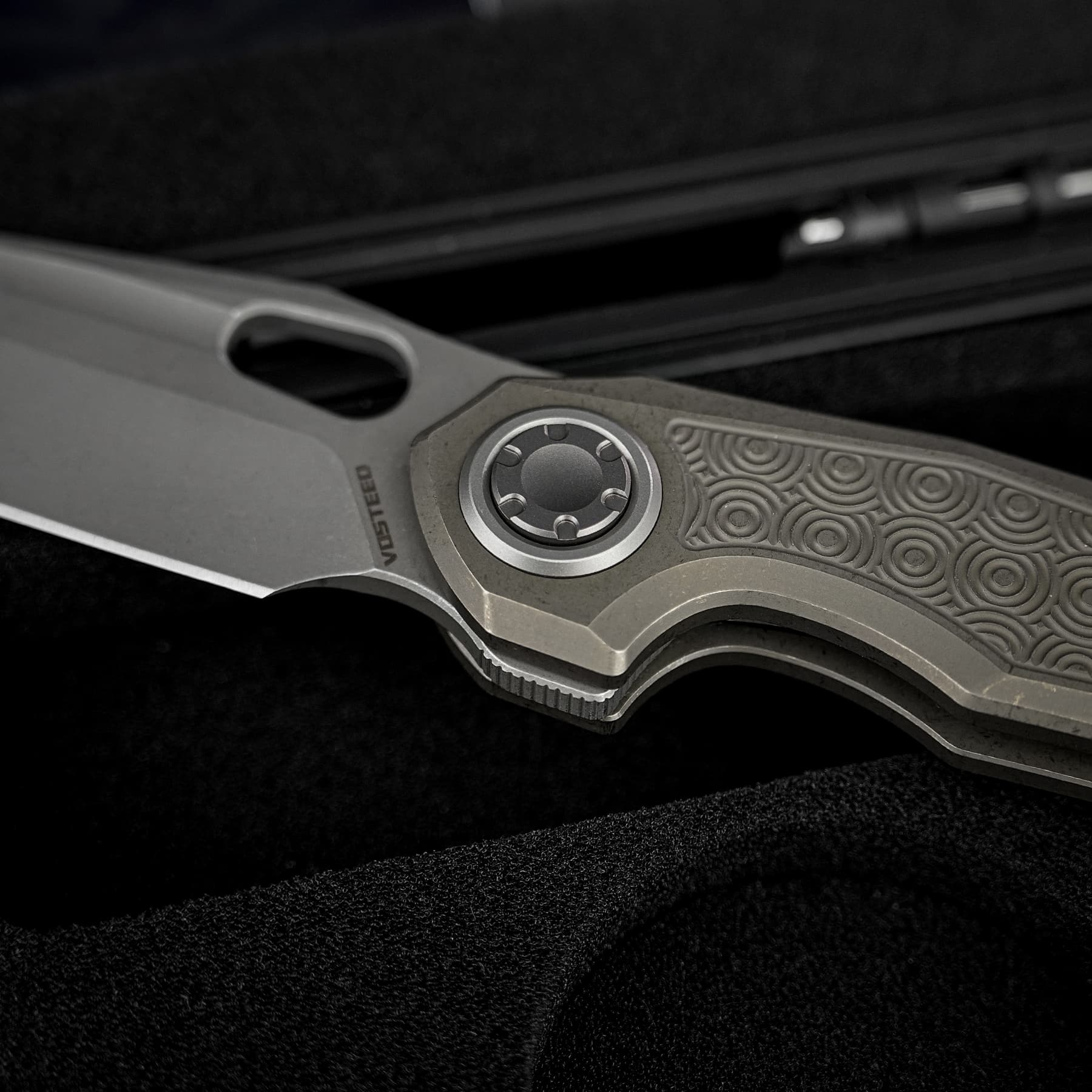 Coming Soon - Thunderbird V- Vanchor Lock® (3.46" M390 Blade & Titanium Handle) - A0325