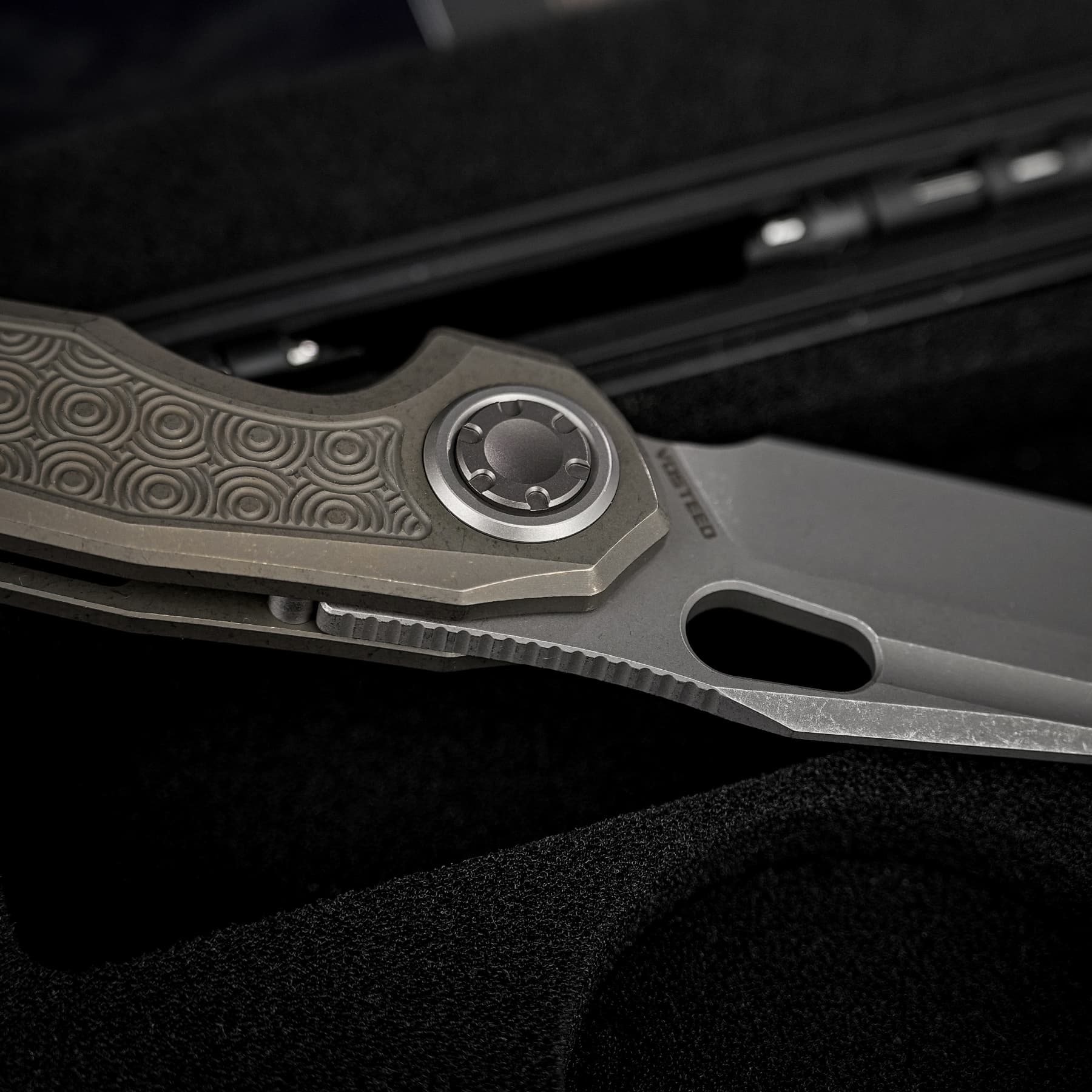 Coming Soon - Thunderbird V- Vanchor Lock® (3.46" M390 Blade & Titanium Handle) - A0325