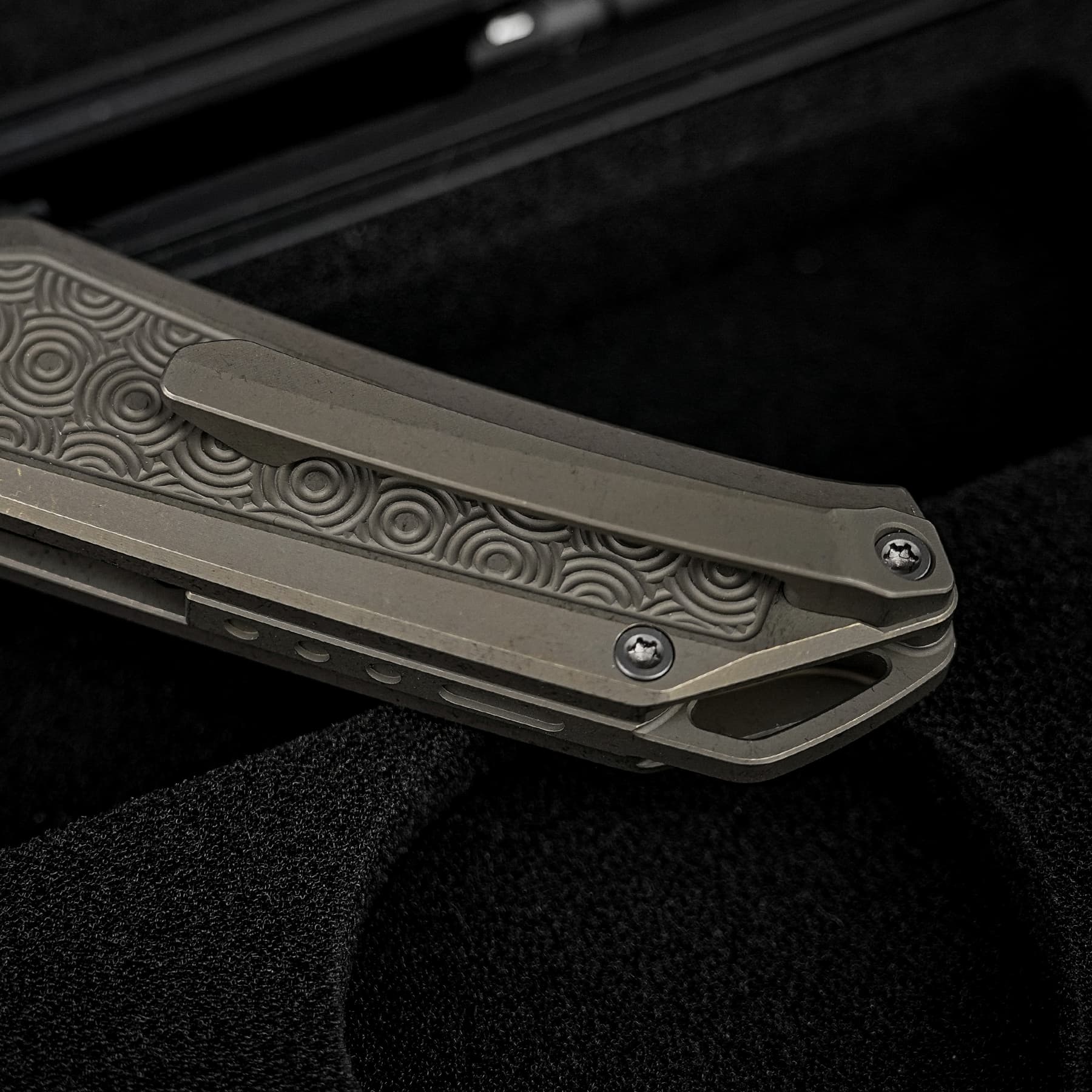 Coming Soon - Thunderbird V- Vanchor Lock® (3.46" M390 Blade & Titanium Handle) - A0325