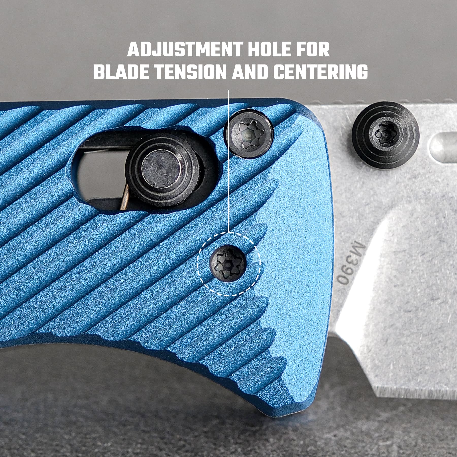 Vombat - Crossbar Lock (2.92" M390 Blade & Aluminum Handle) - A4108