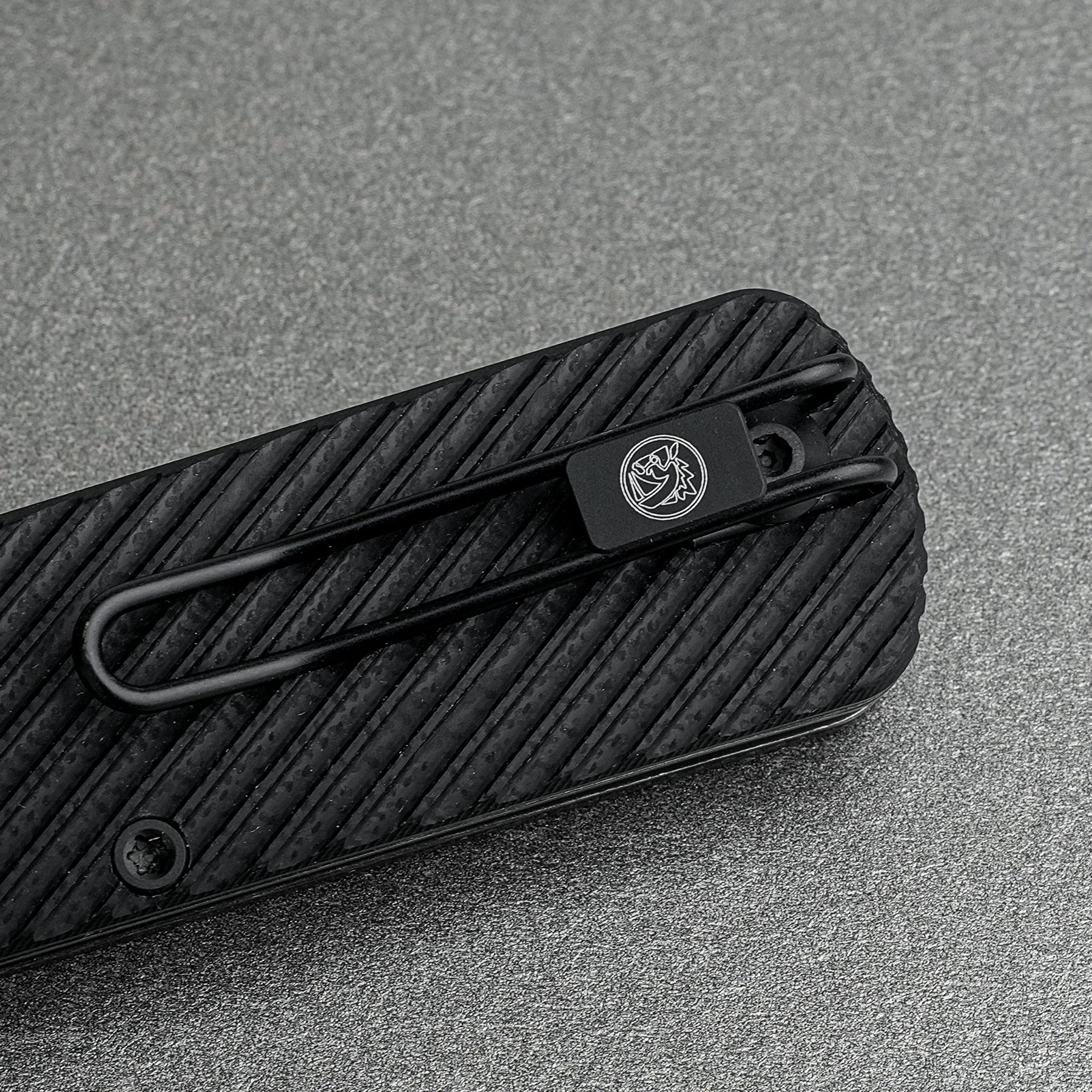 Coming Soon - Vombat - Crossbar Lock (2.92" 14C28N Blade & G10 Handle) - A4110