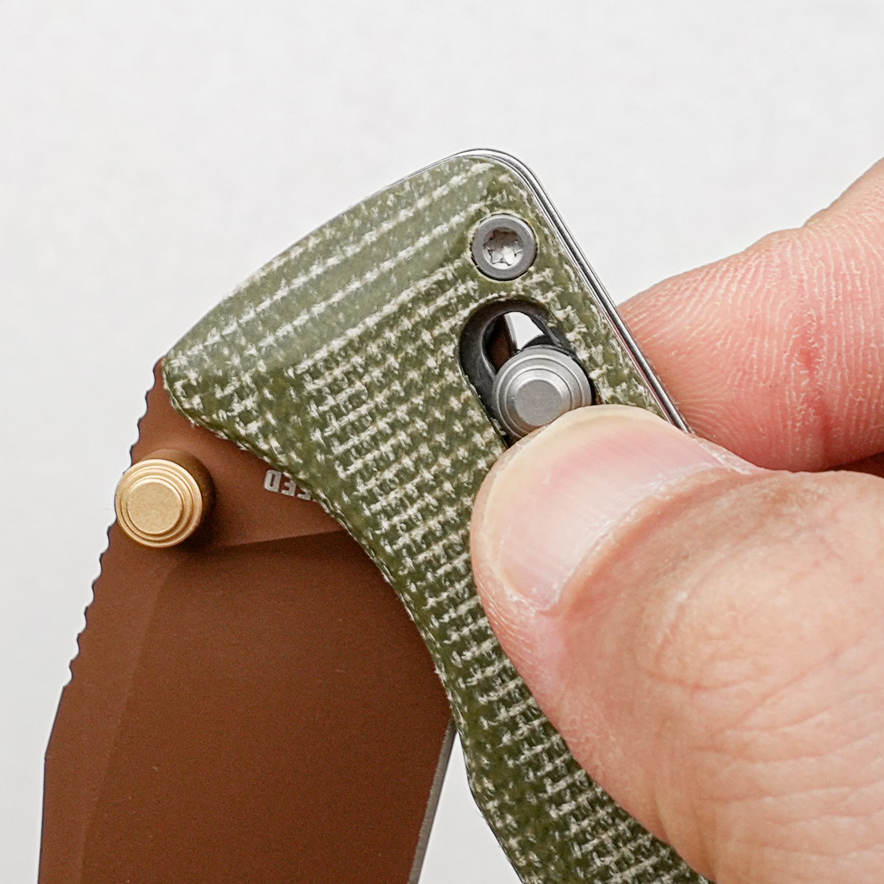 Coming Soon - Vombat - Crossbar Lock (2.92" 14C28N Blade & Micarta Handle) - A4111