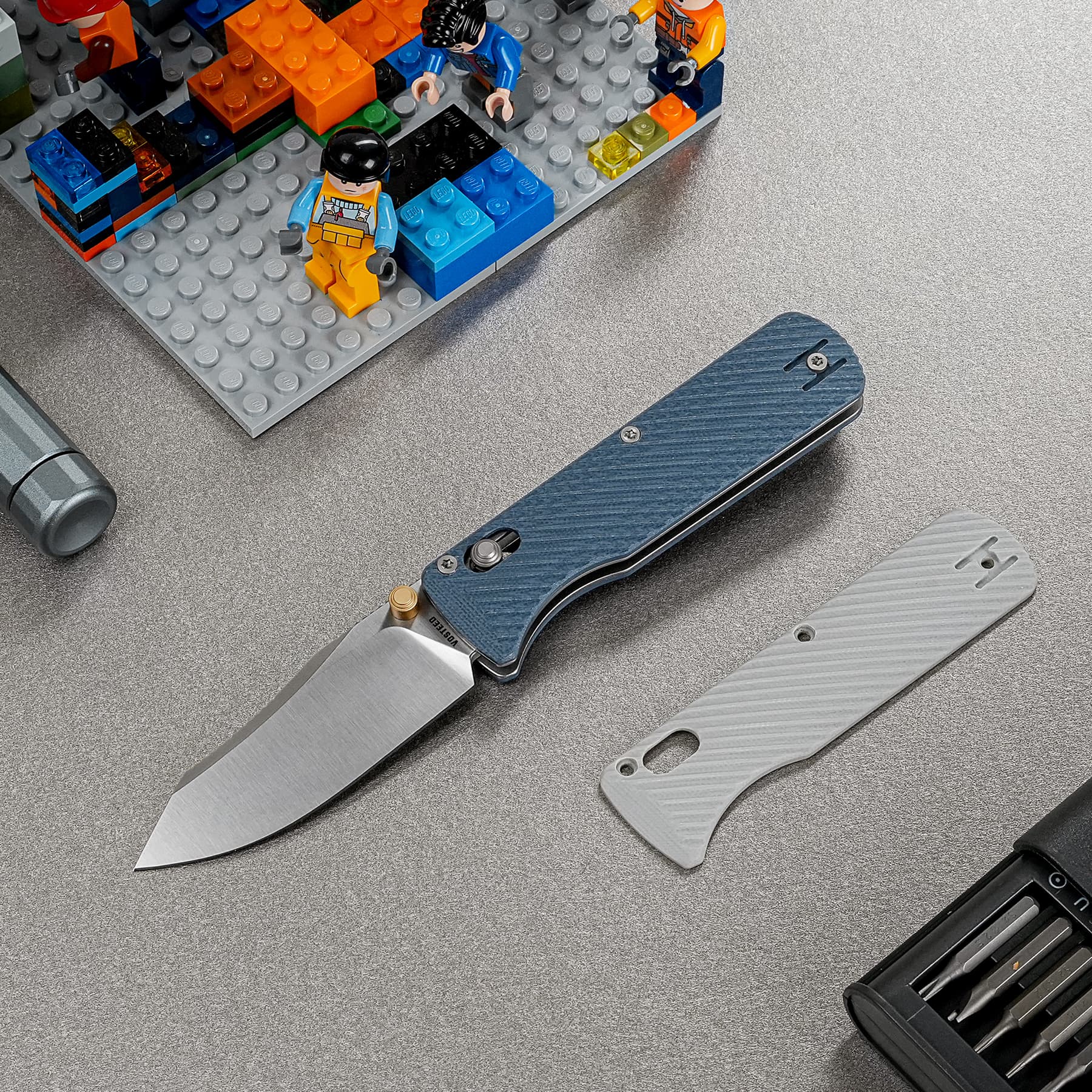 Coming Soon - Vombat - Crossbar Lock (2.92" 14C28N Blade & G10 Handle) - A4112