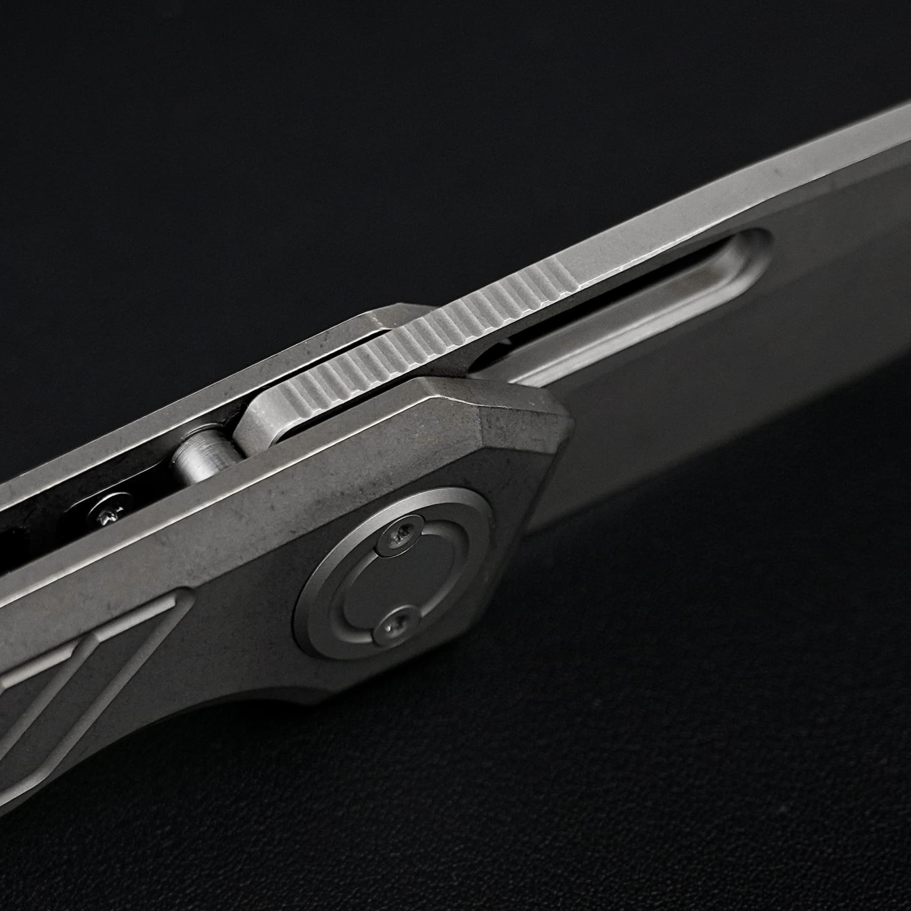 Xeno -Vanchor Lock® (3.23" Vanax Blade & Titanium Handle) - A3801