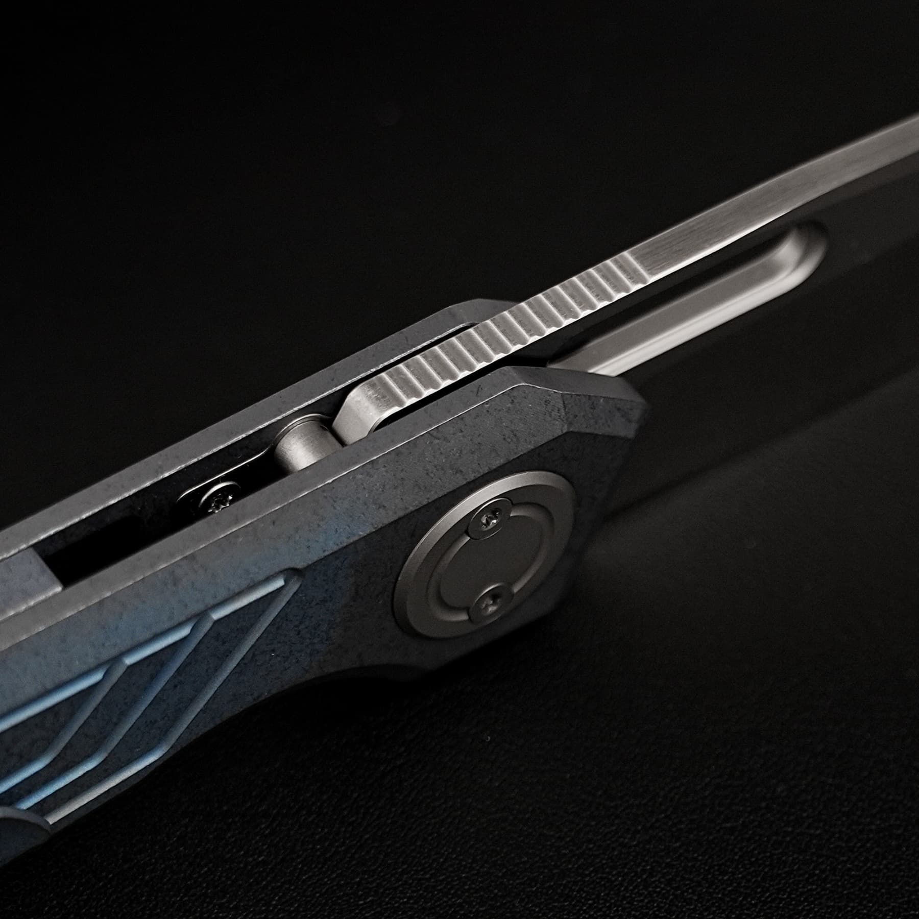 Xeno -Vanchor Lock® (3.23" Vanax Blade & Titanium Handle) - A3802