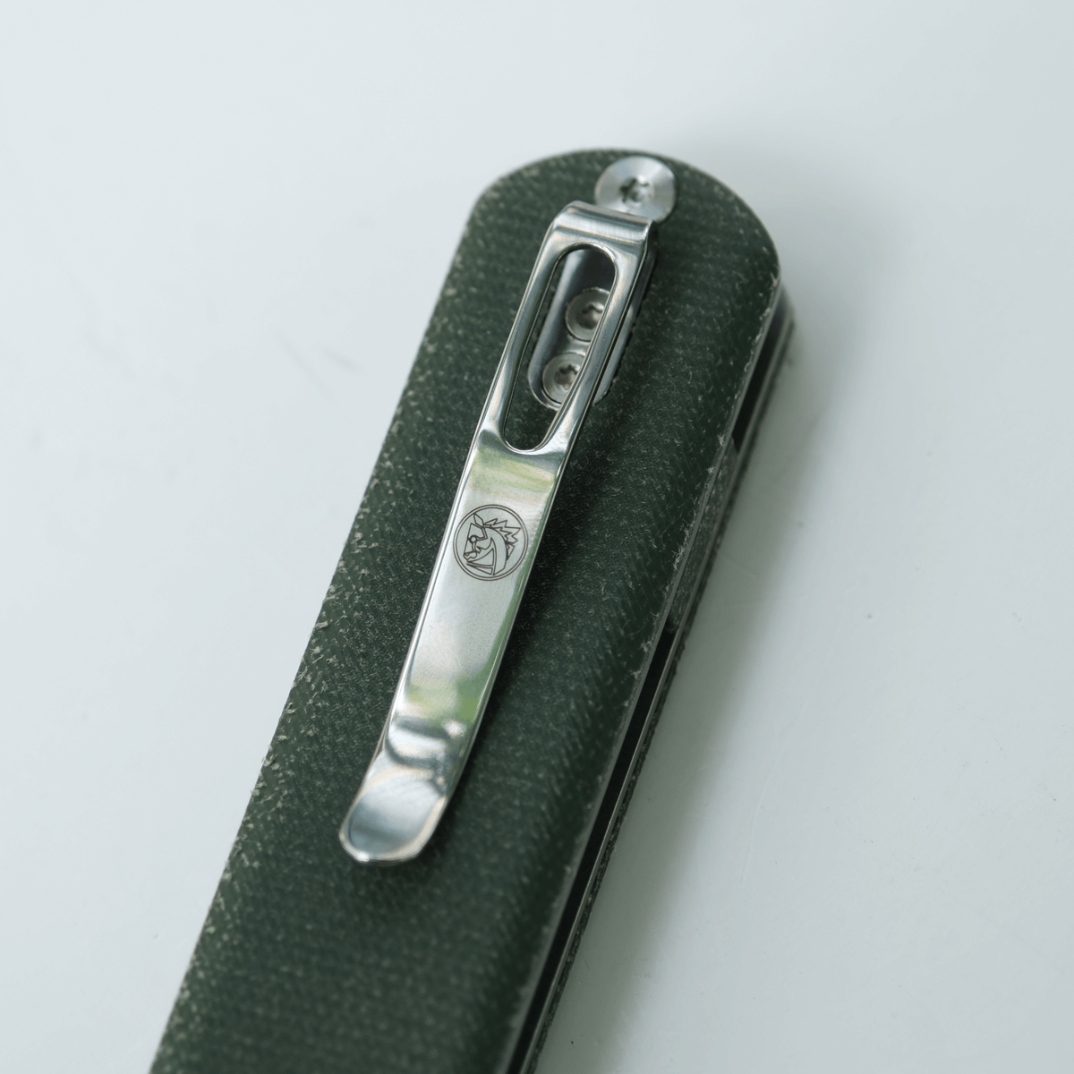 Corgi knife pocket clip detail