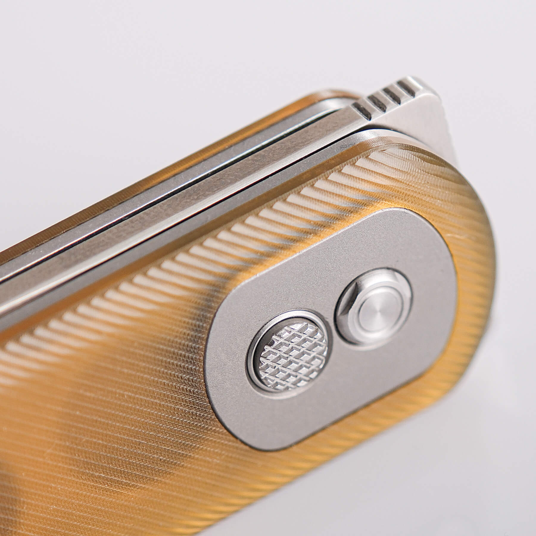 Vosteed Corgi Pup knife, button lock detail