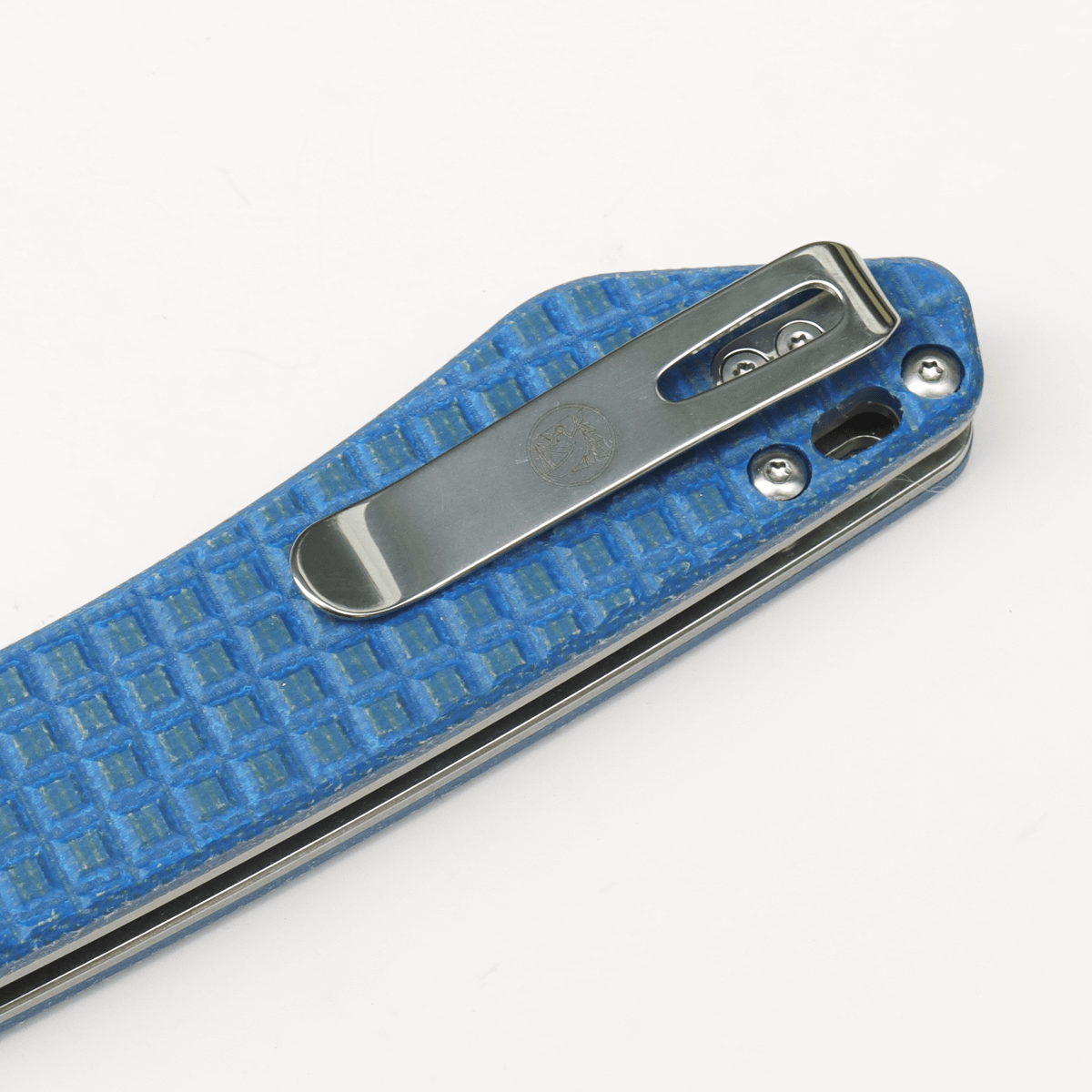 Vosteed Gator Knife - Pocket Clip and Blue Micarta Handle Detail