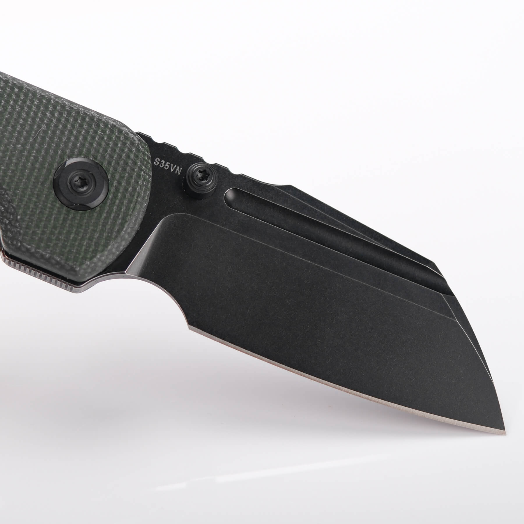 Vosteed Hedgehog Knife, Close-up Black S35VN Blade Detail