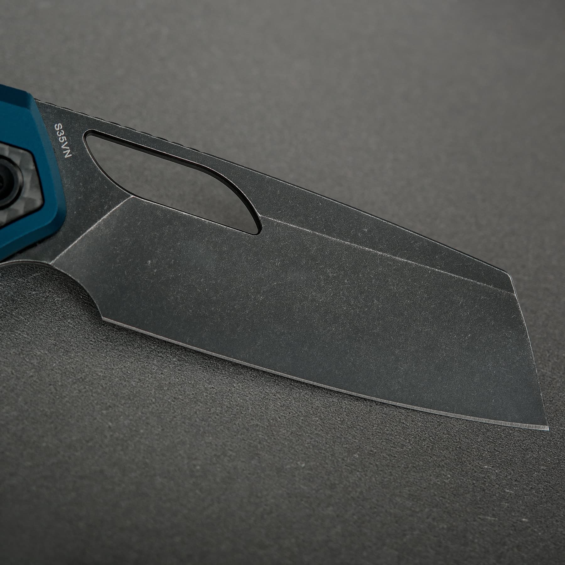 Kroc -Top Liner Lock (2.99" S35VN Blade & Aluminum & Carbon Fiber Handle) - A1804