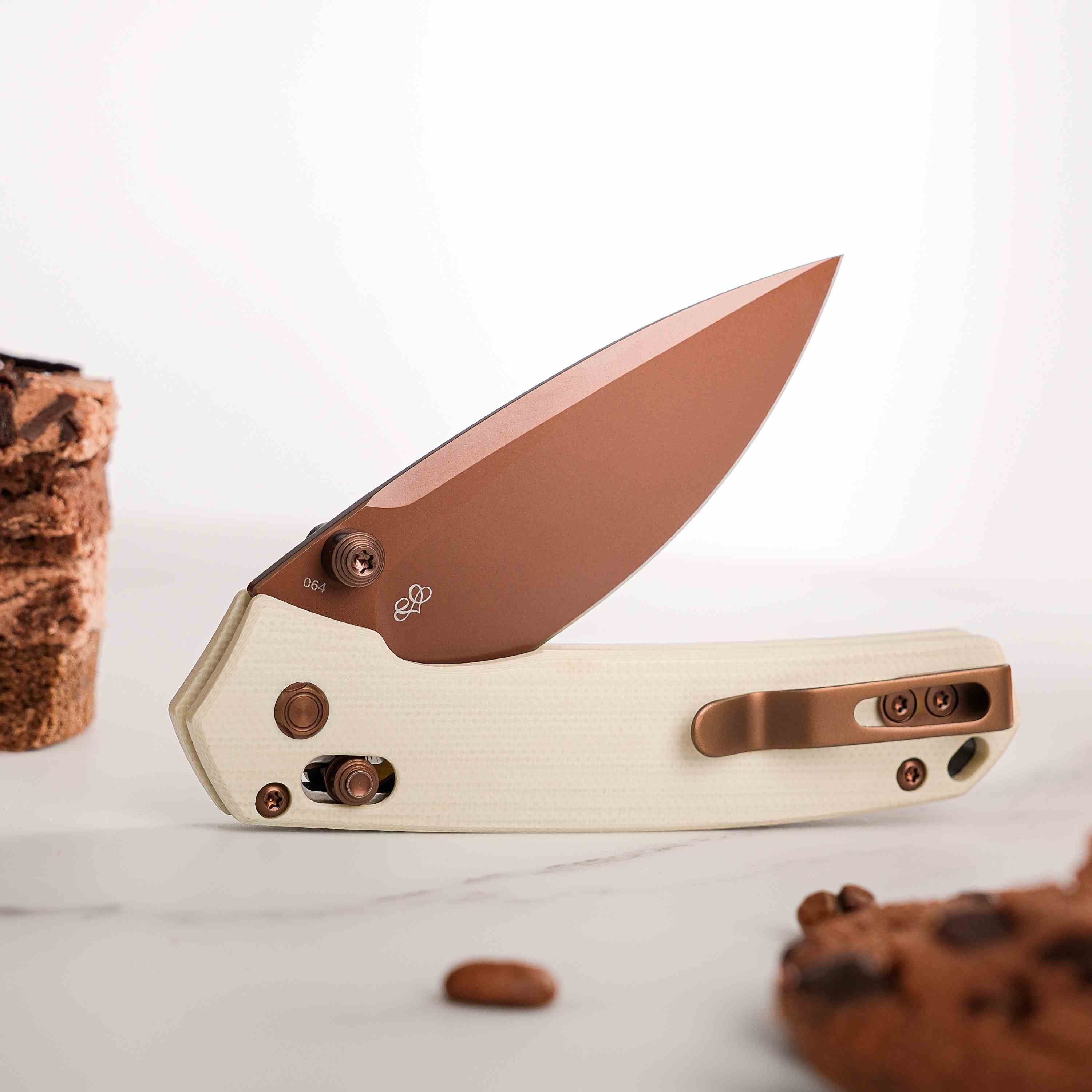 Vosteed Mini Psyop knife, Valentine's Day Edition with dessert