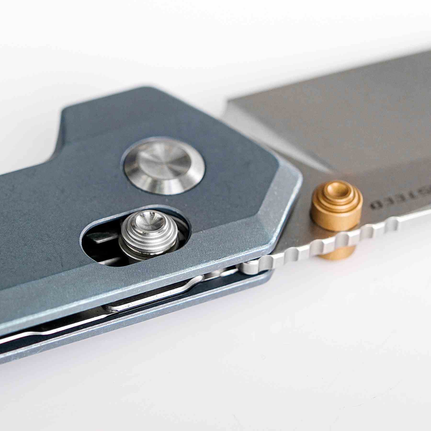 Vosteed Parallel Knife - Close-up detail, titanium handle and blade