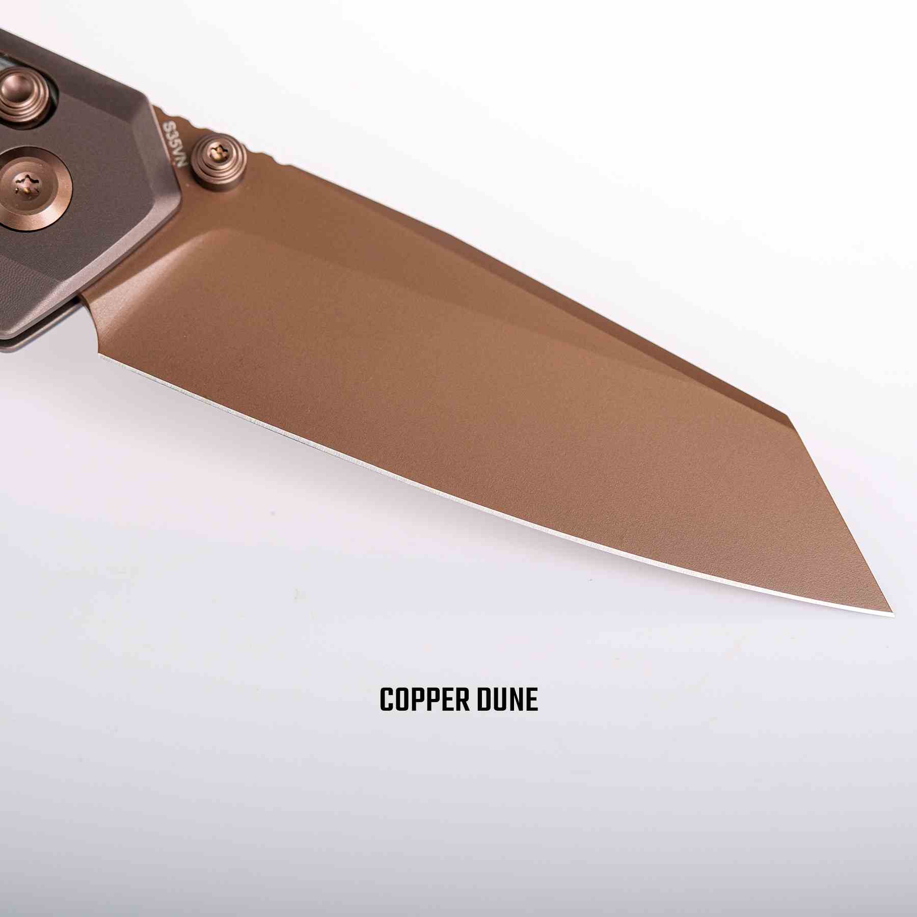 Vosteed Parallel knife with copper dune finish blade