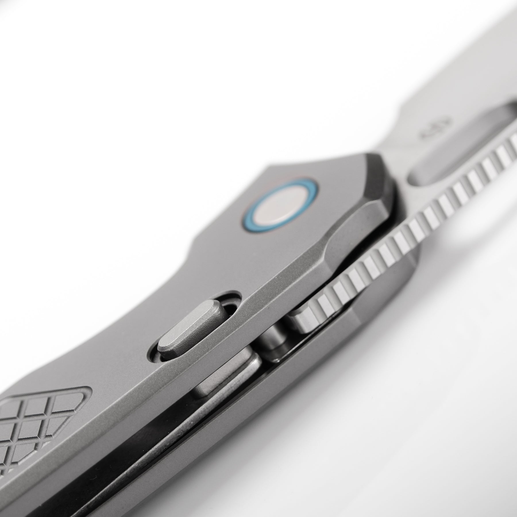 Vosteed Psyop knife, Top Liner lock detail