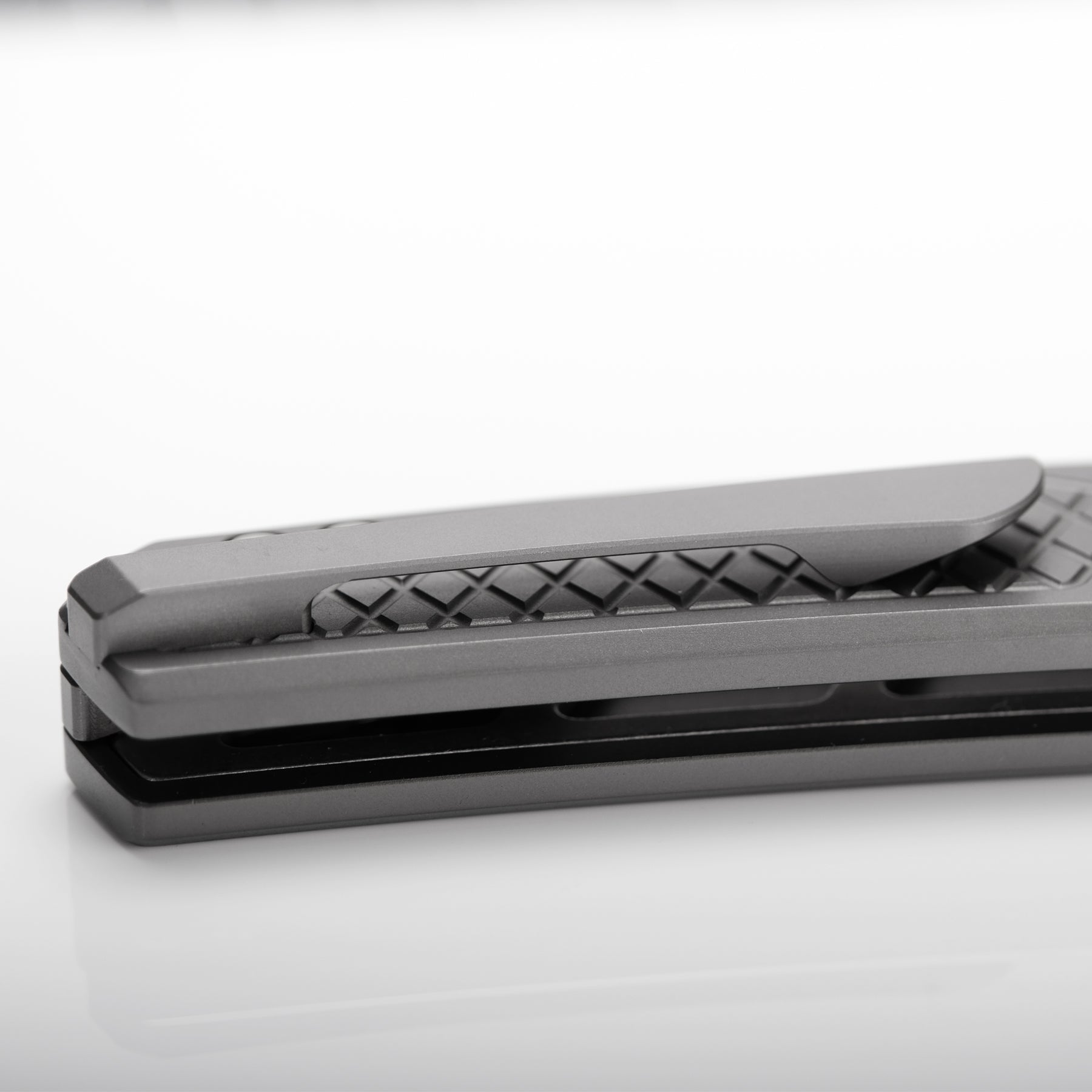 Vosteed Psyop titanium knife, pocket clip detail