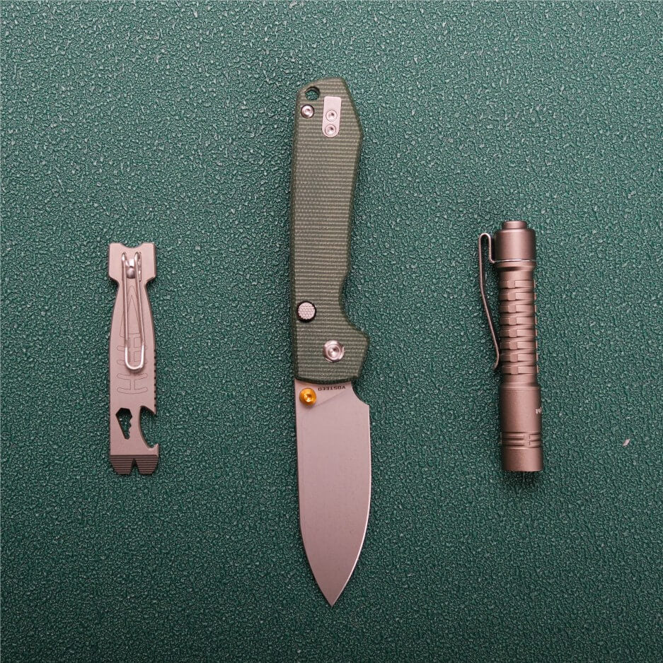 Vosteed Raccoon Knife, multi-tool, and flashlight EDC setup
