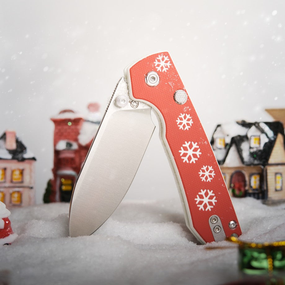 Vosteed Raccoon Christmas Knife with Snowflake Design
