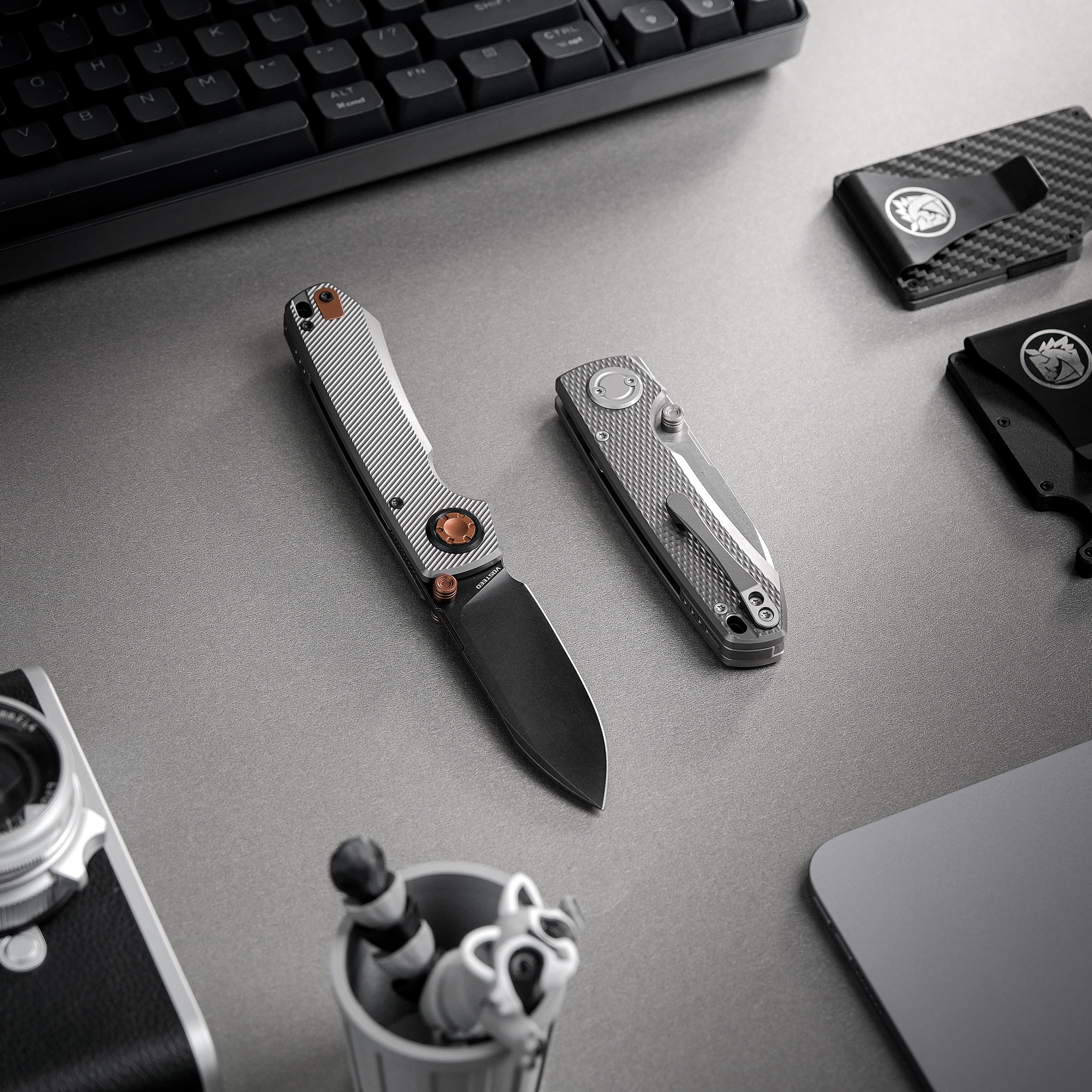 Raccoon® V -Vanchor Lock® (3.22" M390 Blade & Titanium Handle) - A4004