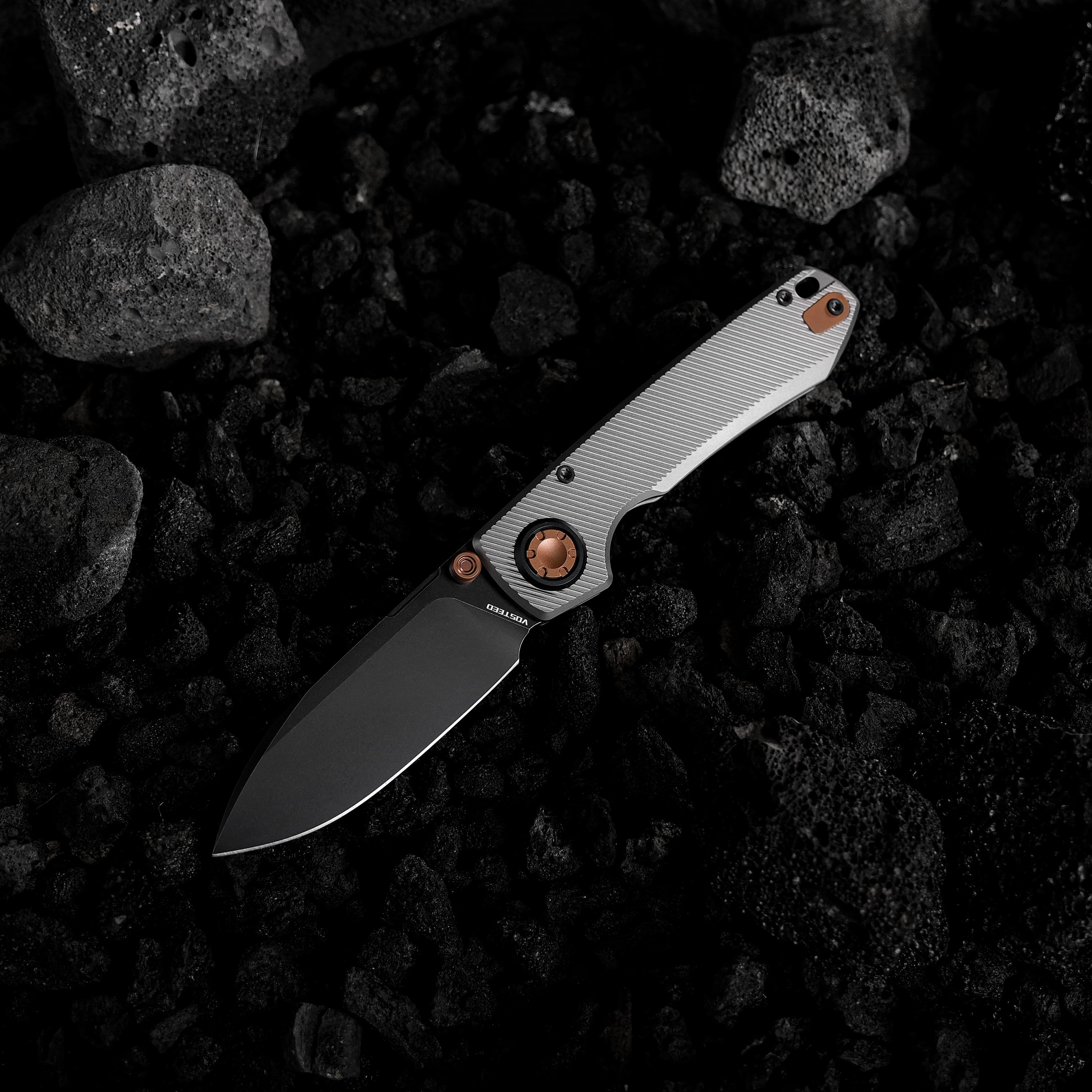 Raccoon® V -Vanchor Lock® (3.22" M390 Blade & Titanium Handle) - A4004