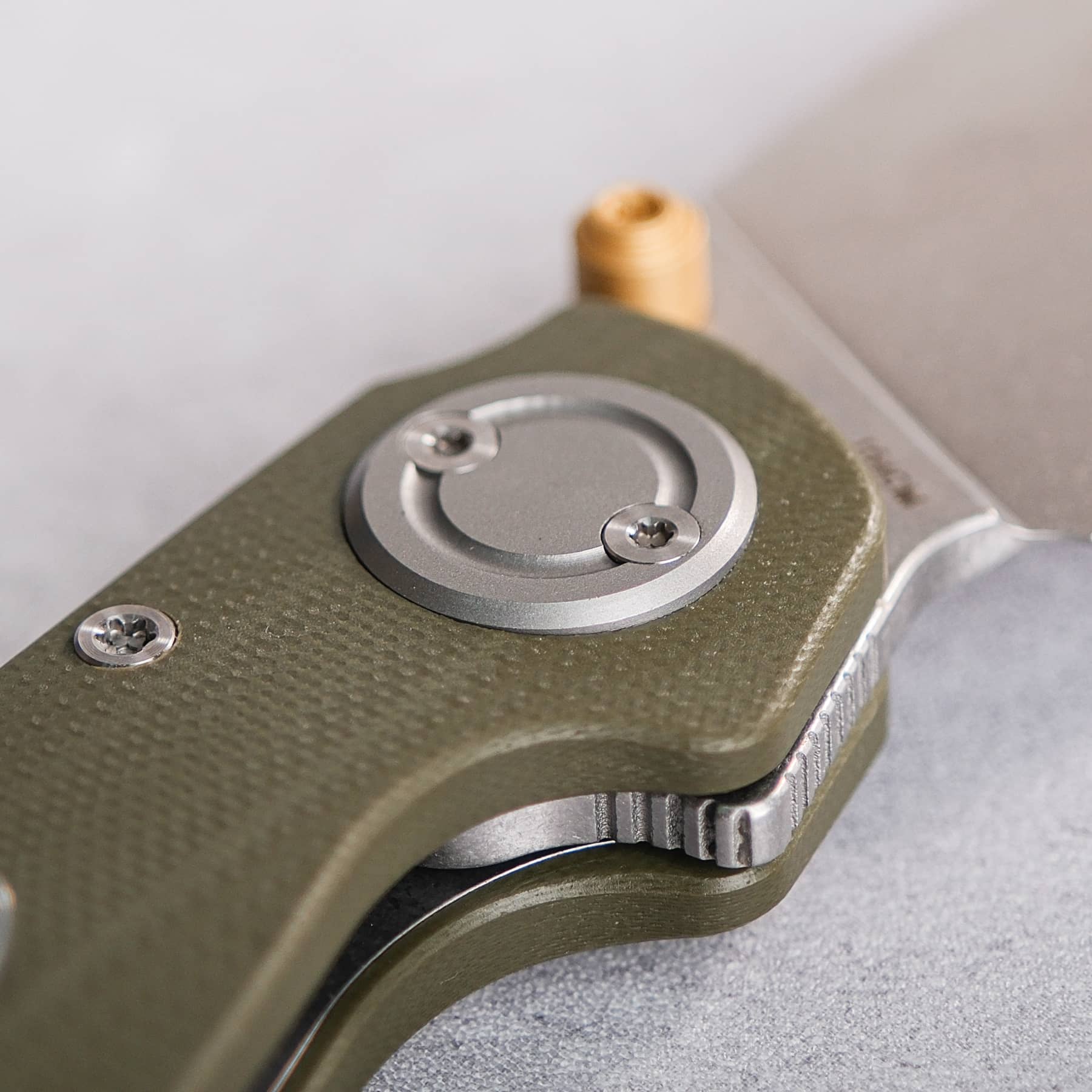 Vosteed Shilin Cutter® - Vanchor Lock® button detail