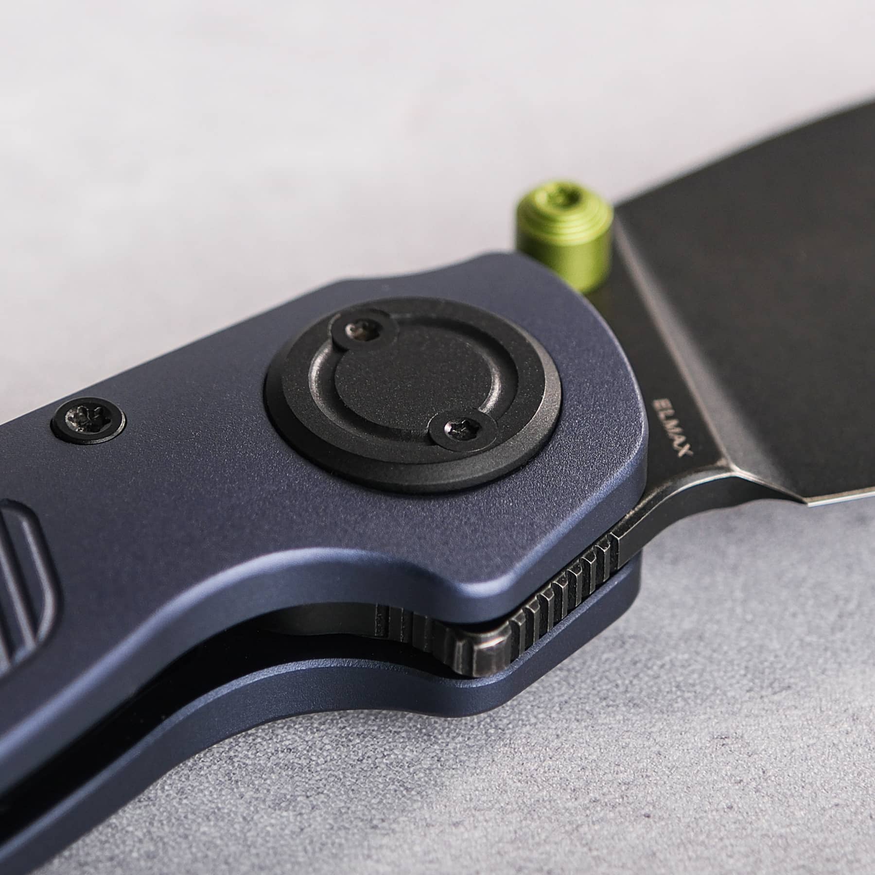 Vosteed Shilin Cutter® Elmax blade and Vanchor Lock® detail