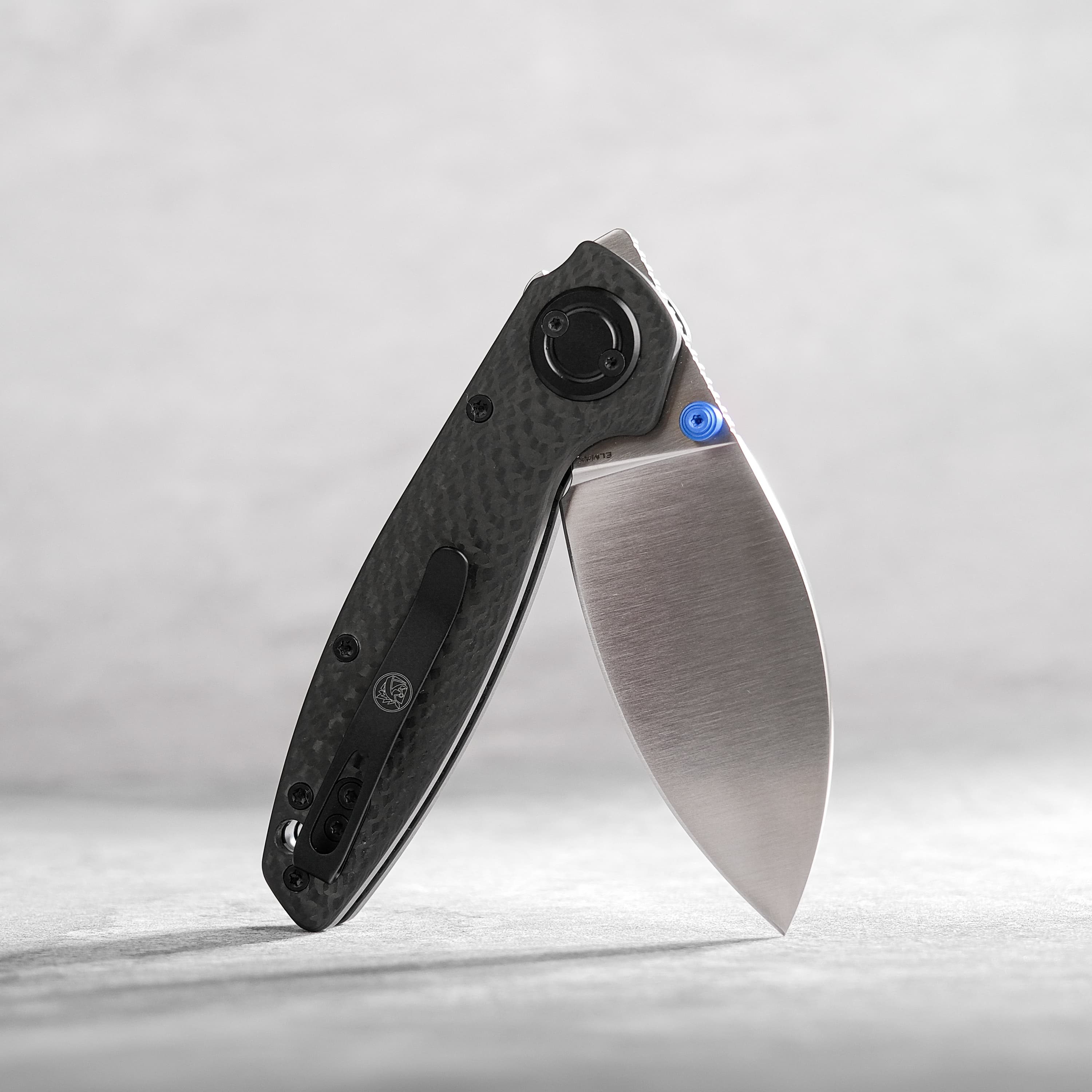 Vosteed Shilin Cutter, Elmax blade and carbon fiber handle