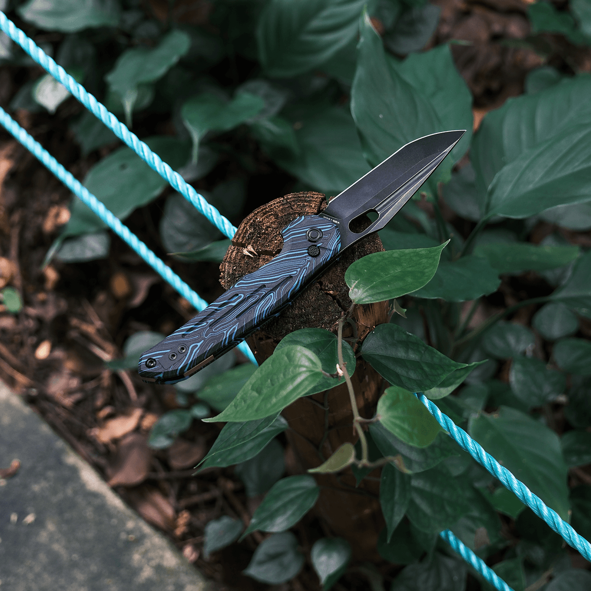 Vosteed Thunderbird Trek Lock Knife with blue GT-Mascus handle