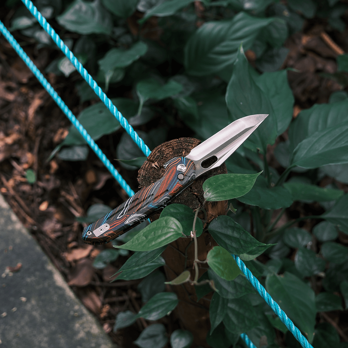 Vosteed Thunderbird Knife M390 blade and GT-Mascus handle, product shot