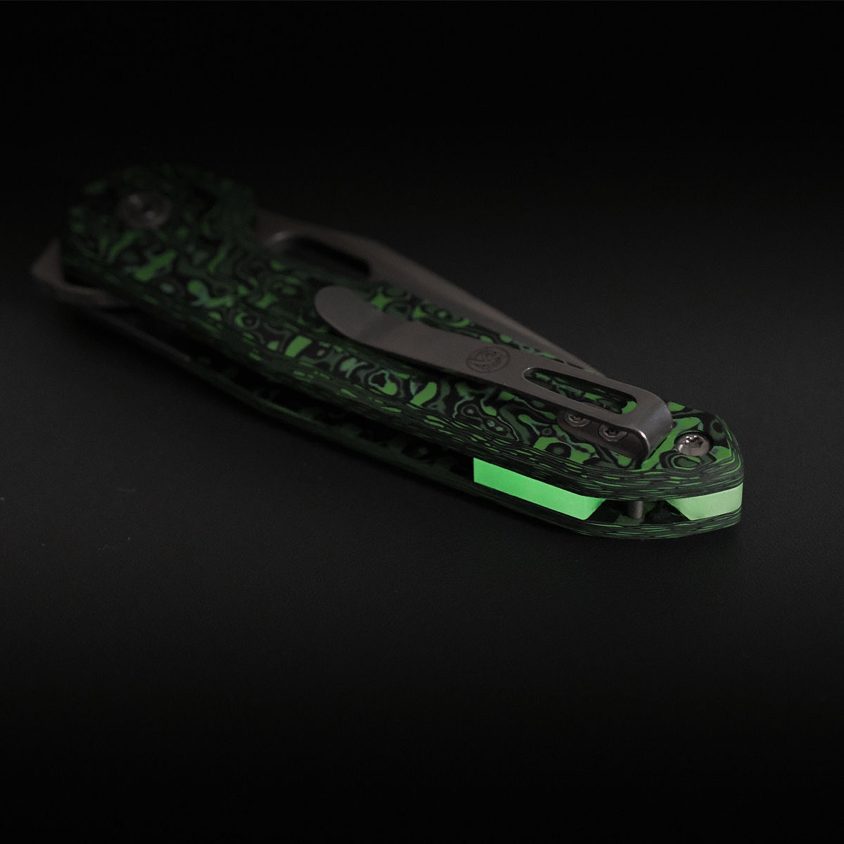 Vosteed Thunderbird knife detail, glow-in-the-dark backspacer