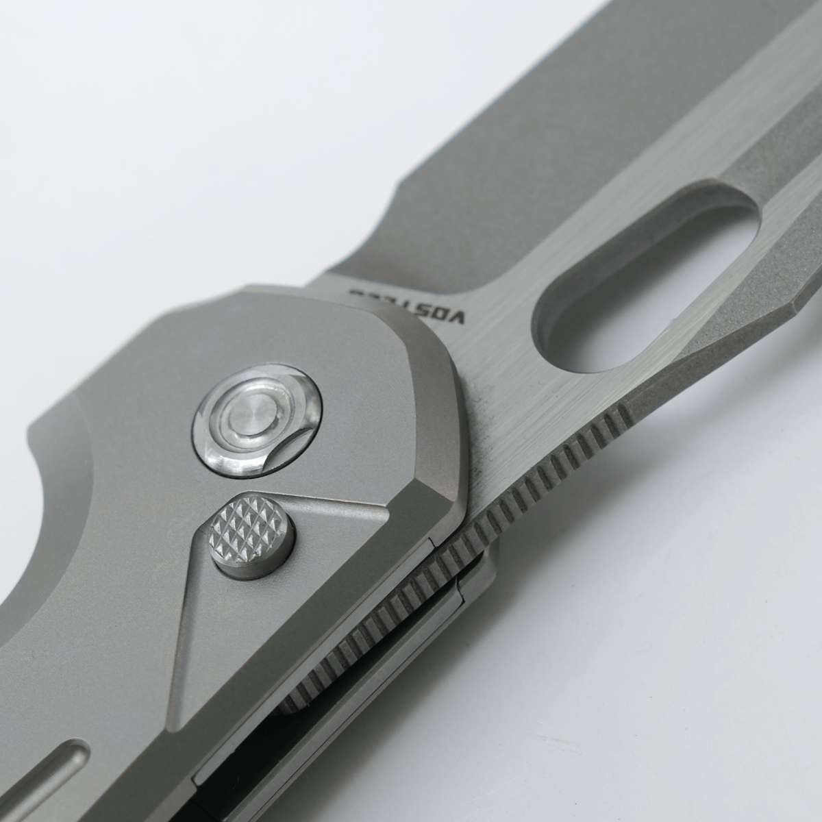 Vosteed Thunderbird Trek Lock Knife - Close-up of blade and button