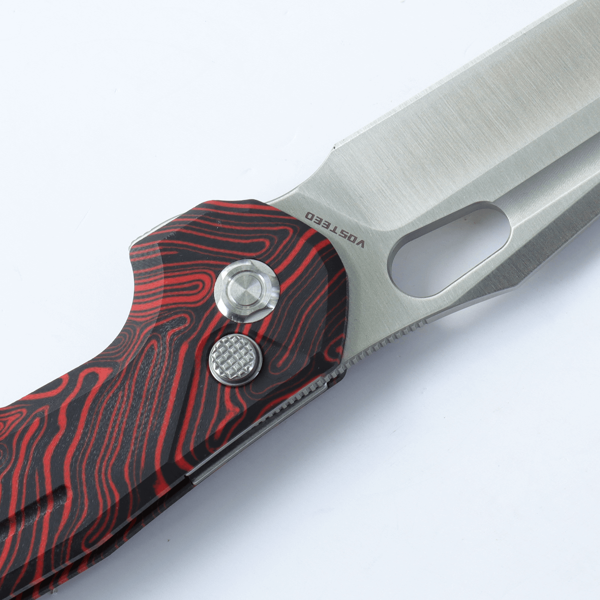 Vosteed Thunderbird knife detail, red GT-Mascus handle and S35VN blade