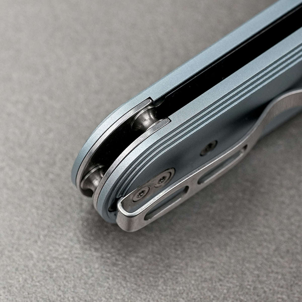 Coming Soon - Corgi® V V - Vanchor Lock® (2.91" Nitro-V Blade & Aluminum Handle) - A5110