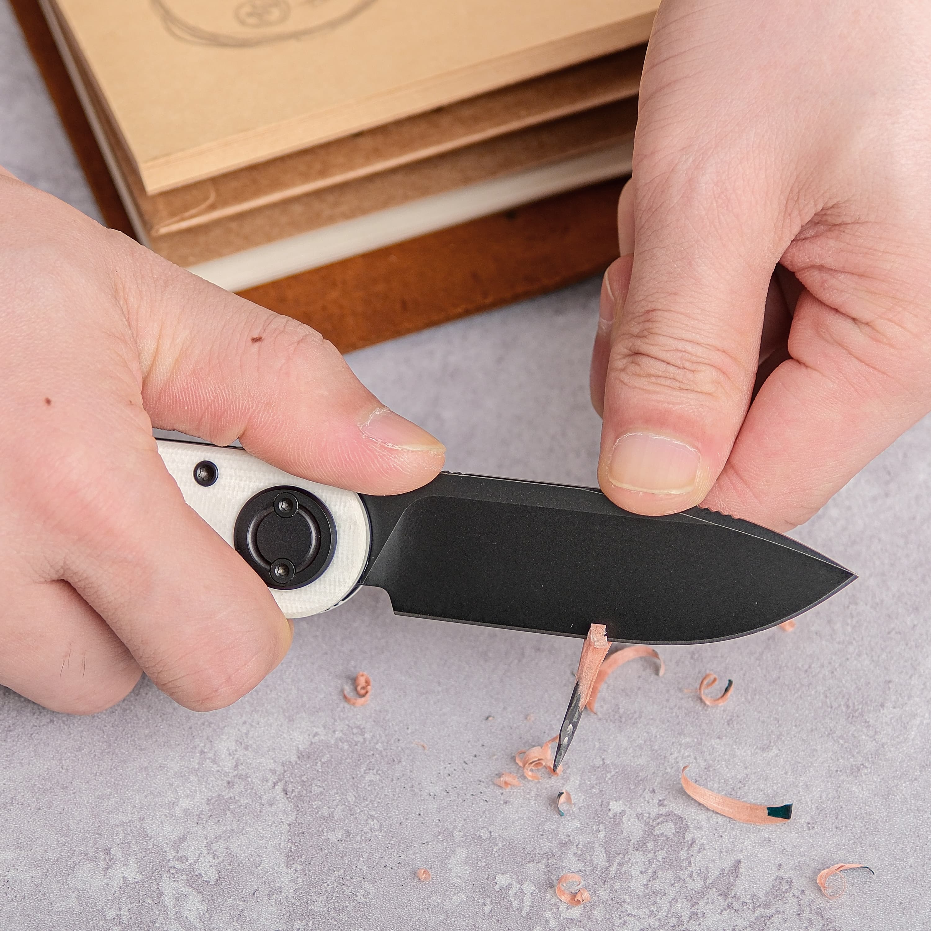 Corgi® V 295 - Vanchor lock® (2.95" N690 Blade & G10 Handle) - A3712