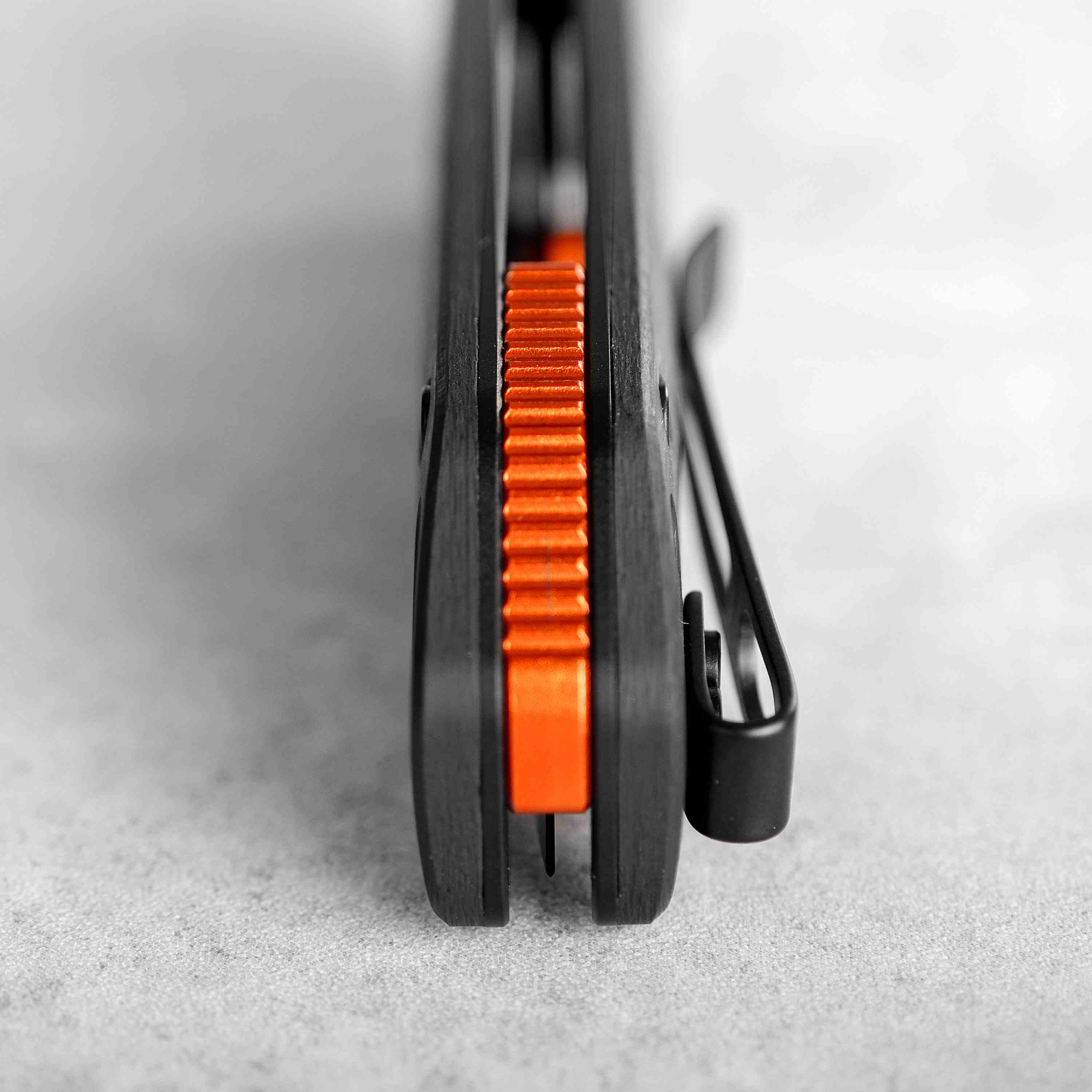 Marten - Top Liner Lock (2.98" 154CM Blade & Carbon Fiber Handle) - A1608