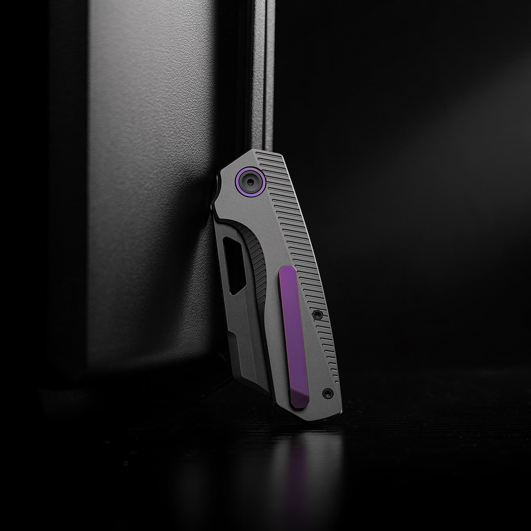 Nip-L - Top Liner Lock (3.15" Elmax Blade & Titanium Handle) For Left-Handed Users - A4206