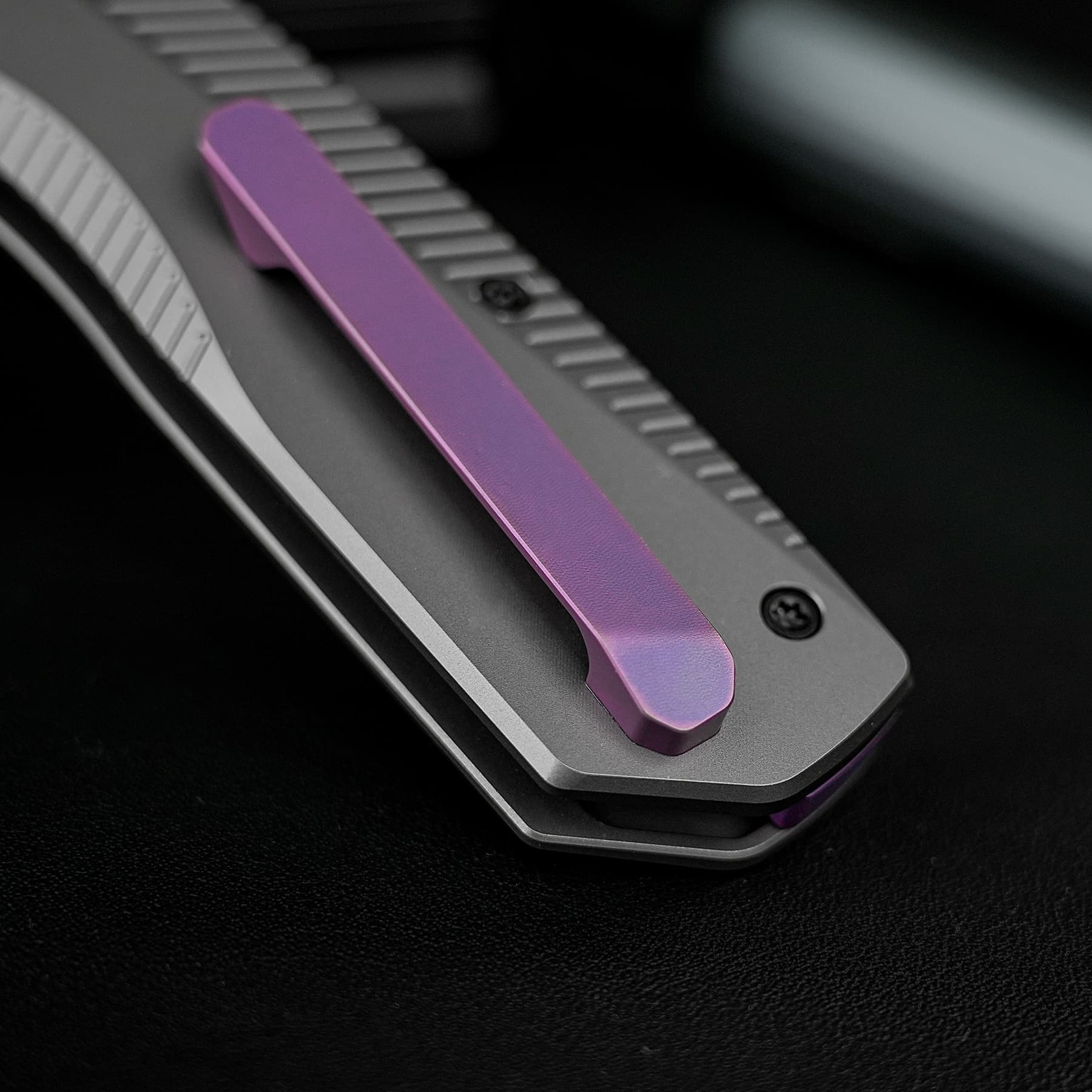 Nip-L - Top Liner Lock (3.15" Elmax Blade & Titanium Handle) For Left-Handed Users - A4206