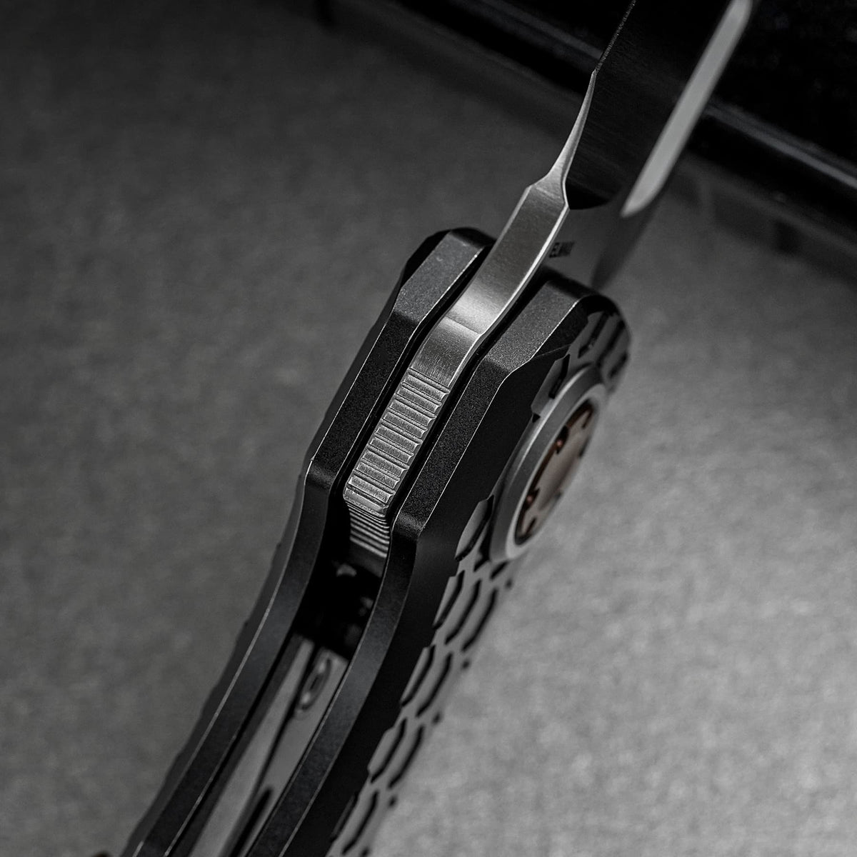 Coming Soon - Nymble - Vanchor Lock® (3.25" Elmax Blade & Titanium Handle) - A4701