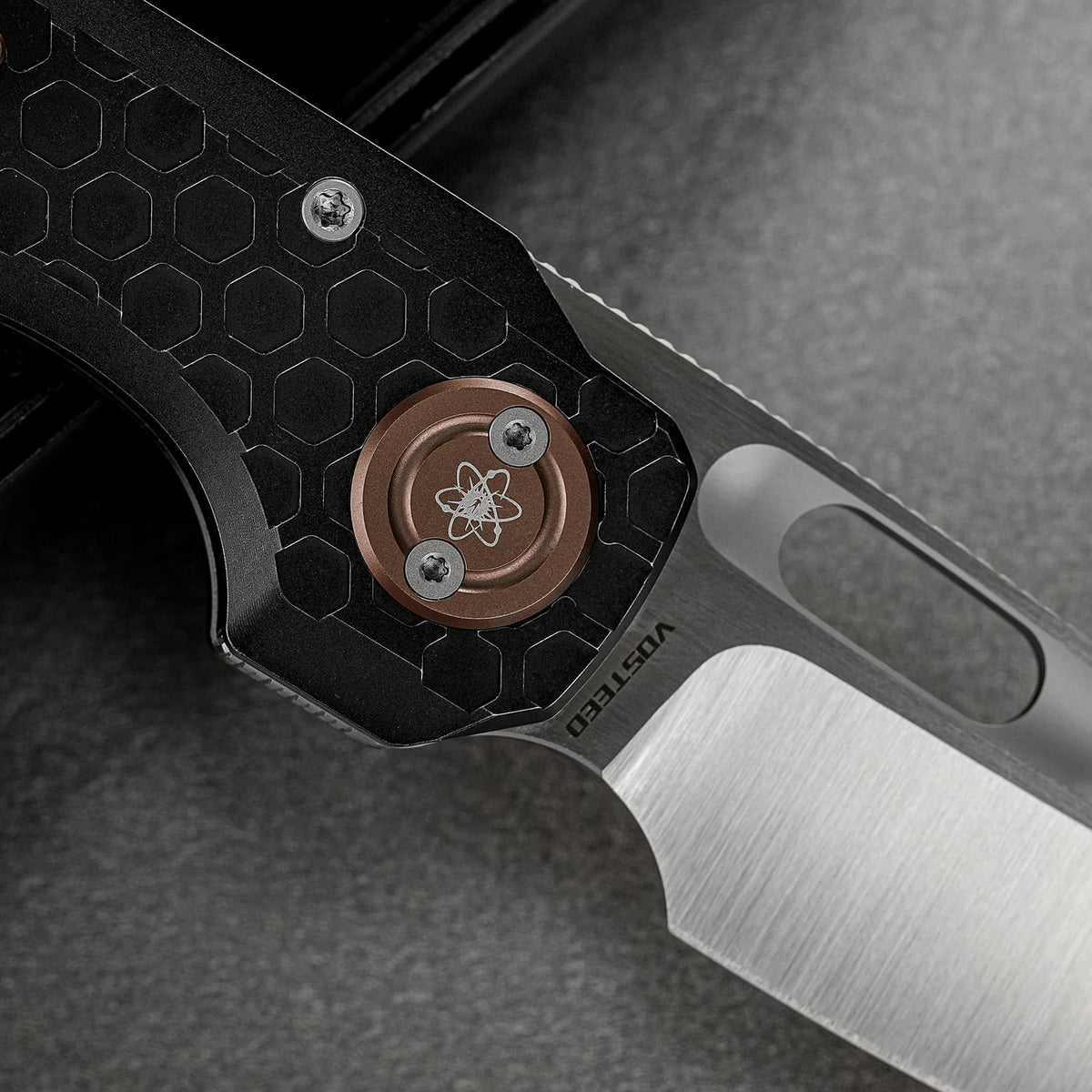 Coming Soon - Nymble - Vanchor Lock® (3.25" Elmax Blade & Titanium Handle) - A4701